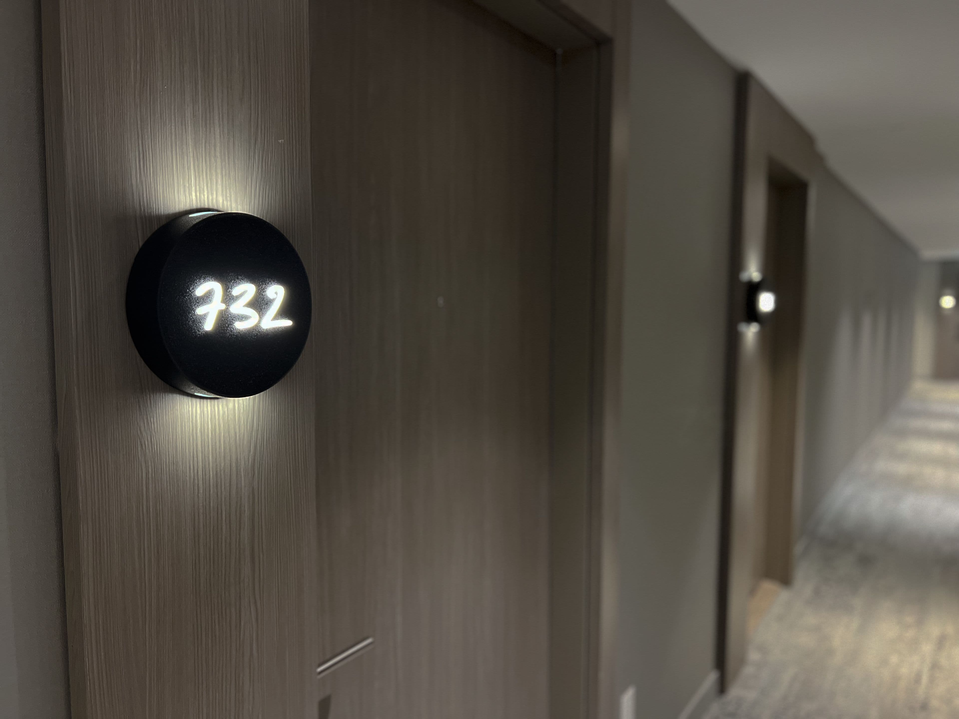 161 Roehampton Avenue 732, Toronto C10, ON M4P 0C8