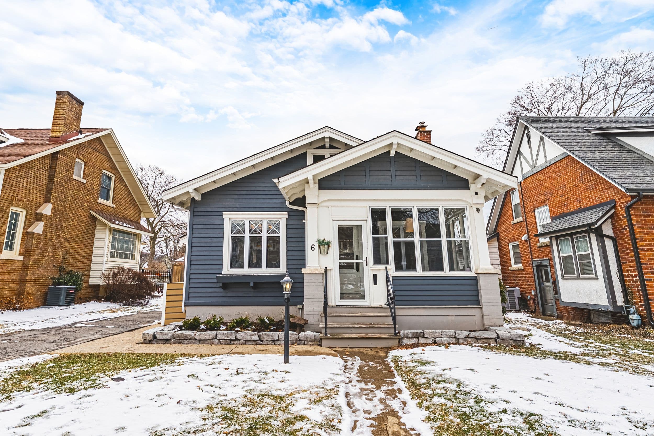 6 Nelles Boulevard, Grimsby, ON L3M 3R1