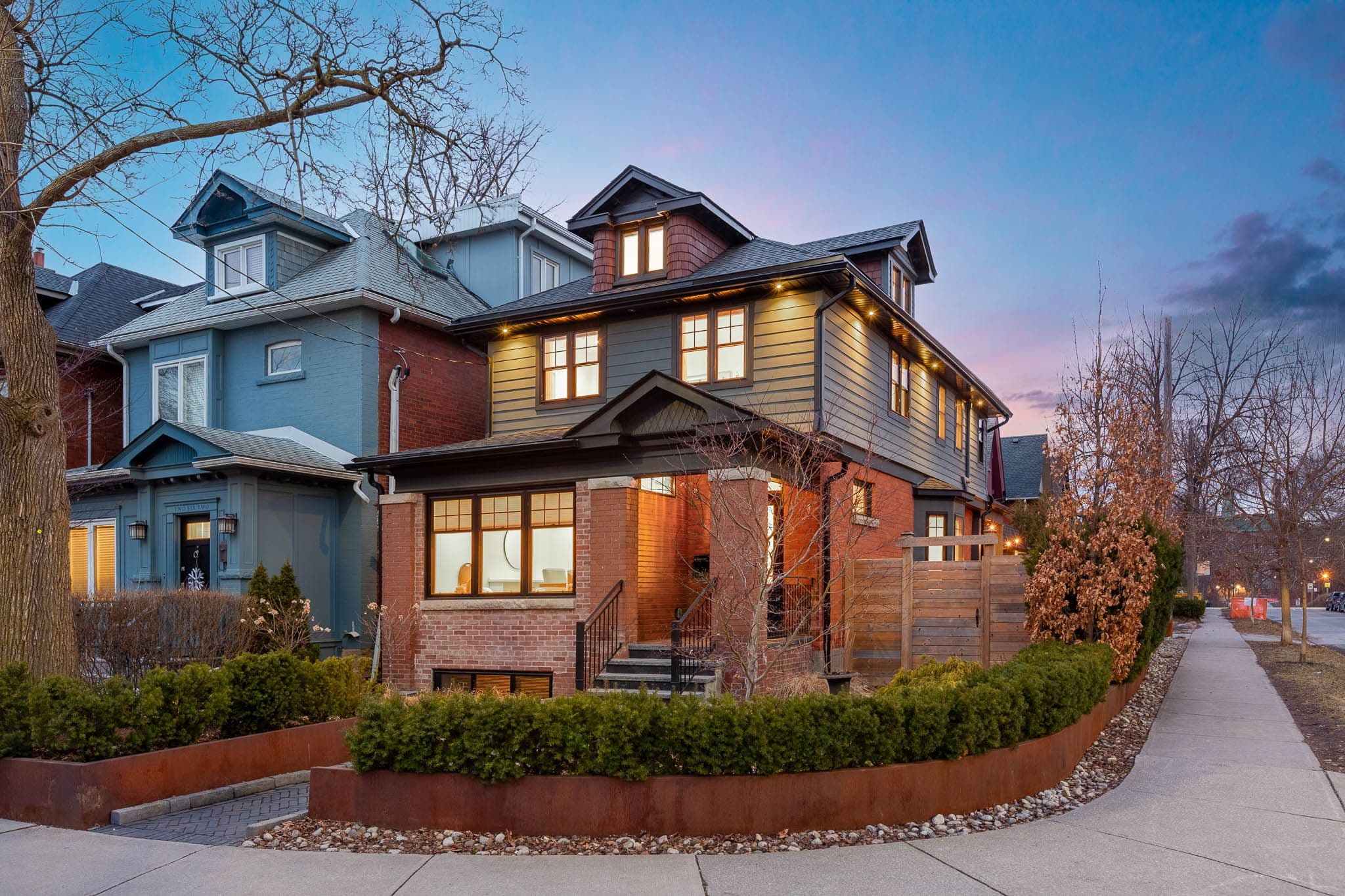 264 Pacific Avenue, Toronto W02, ON M6P 2P5