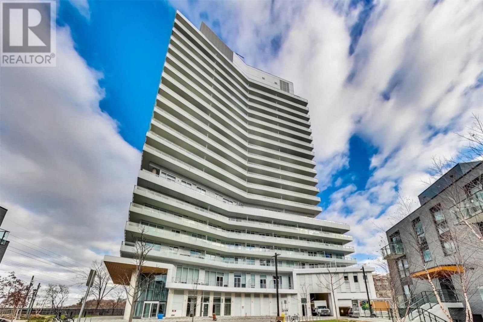 20 brin Drive 901, Toronto W08, ON M8X 0B2