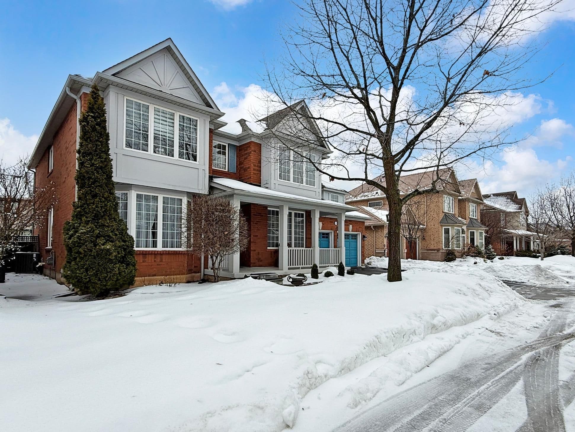 2208 Glengrove Crescent, Oakville, ON L6M 3X5