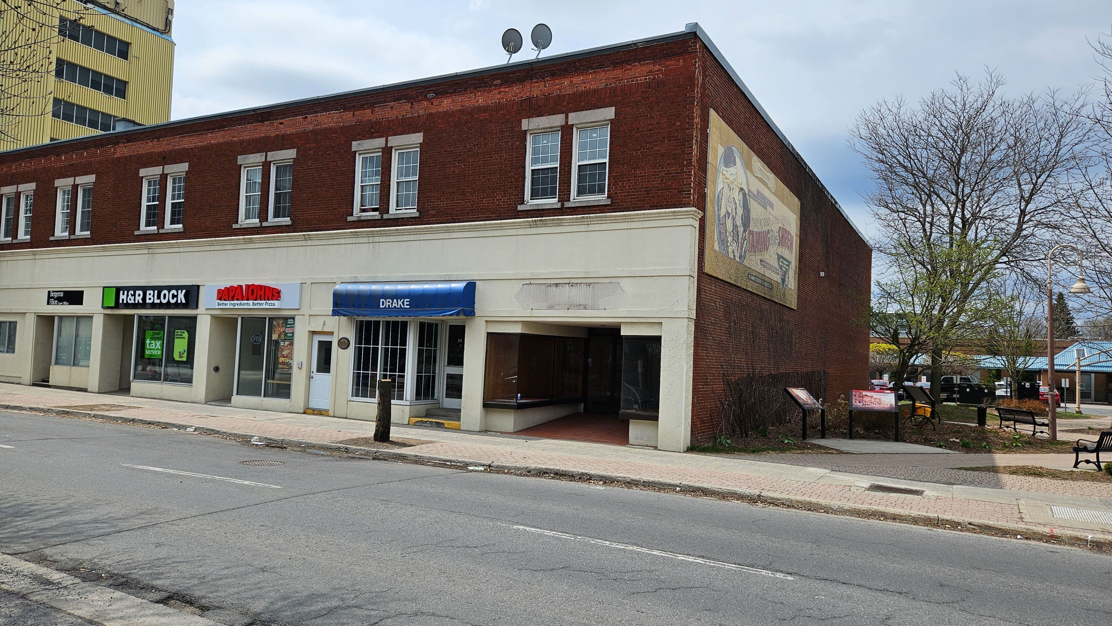 210-228 Pitt Street W 8, Cornwall, ON K6J 3P6