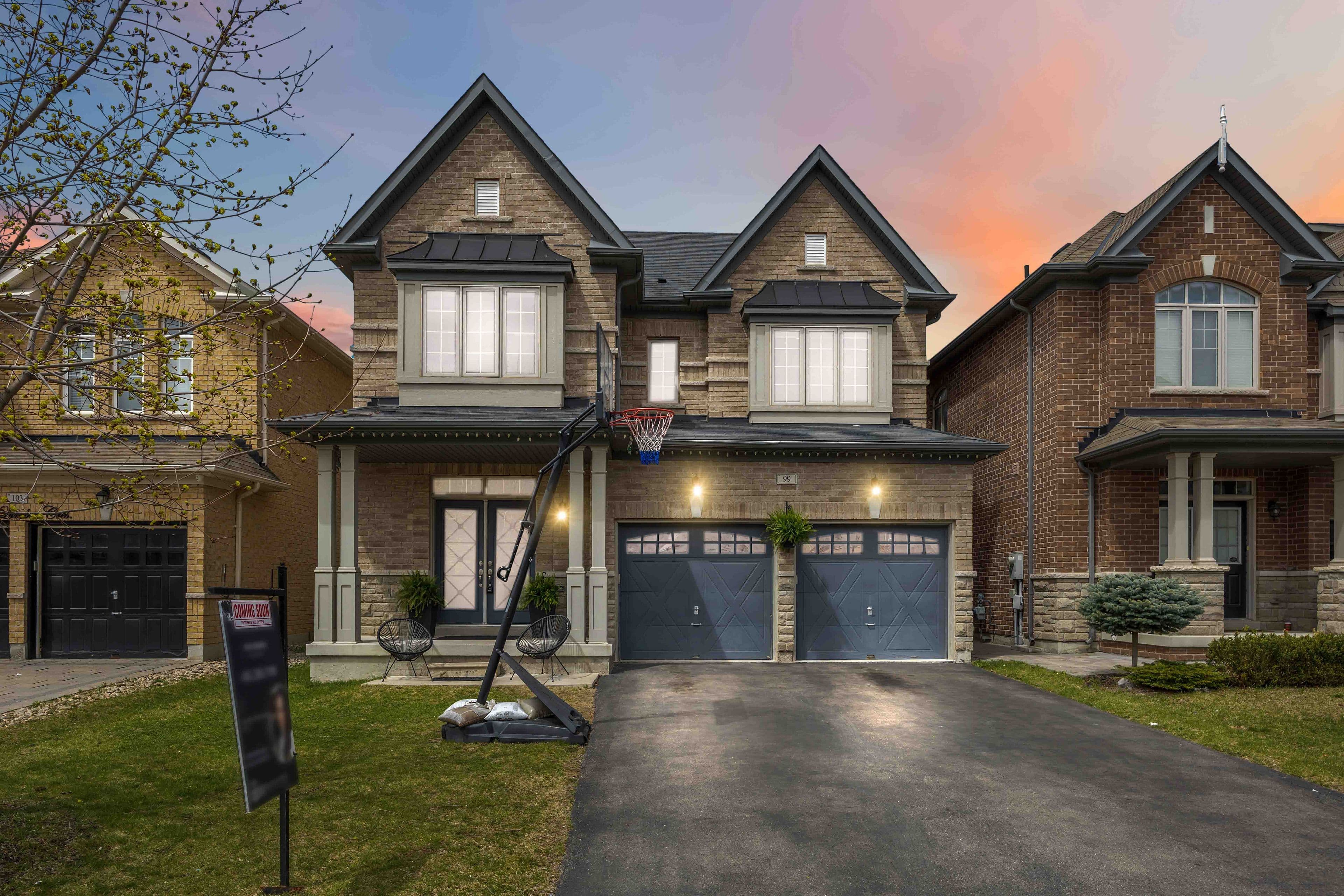 99 Card Lumber Crescent, Vaughan, ON L4H 3Z1