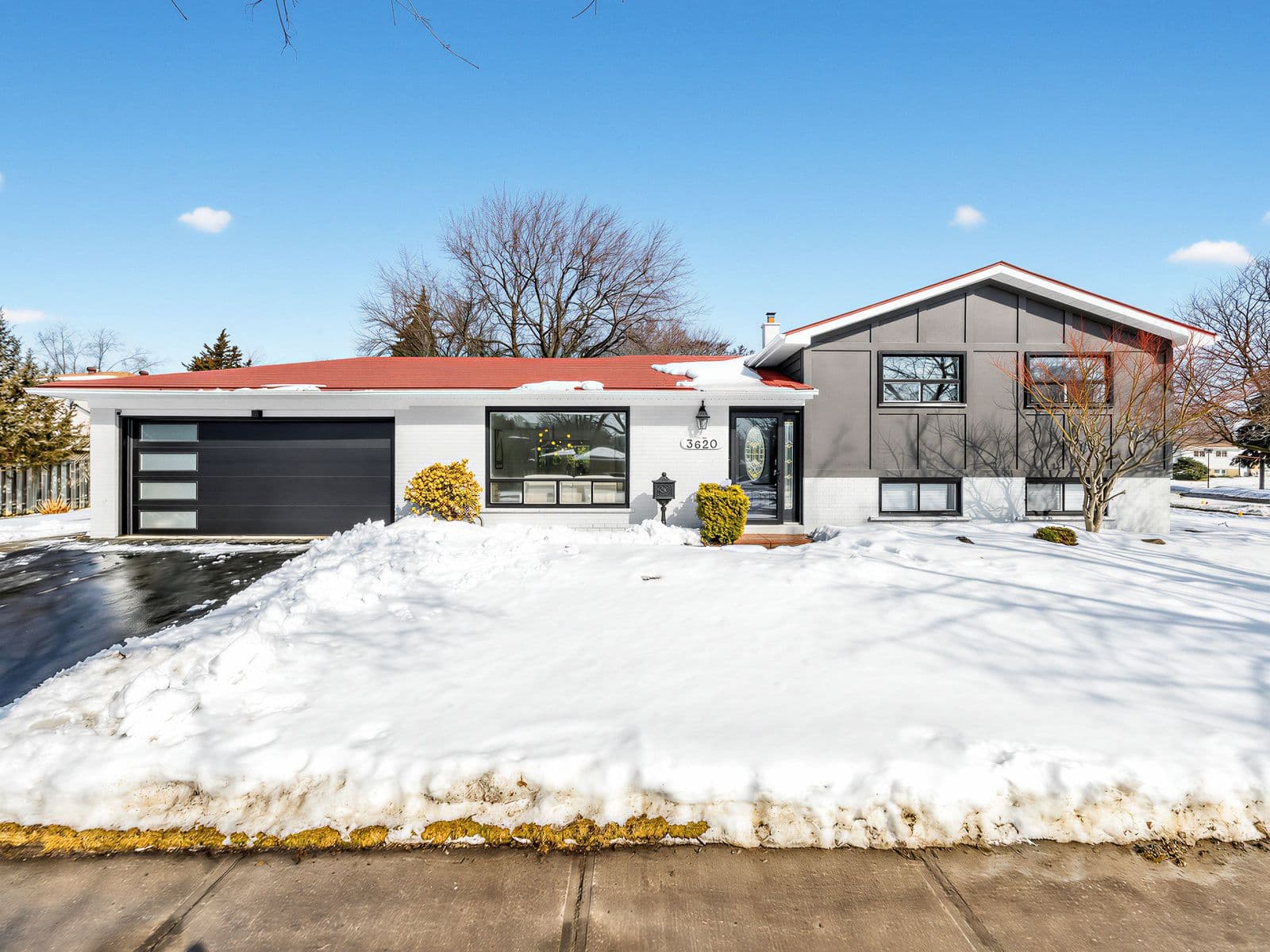 3620 Nadine Crescent, Mississauga, ON L5A 3L6