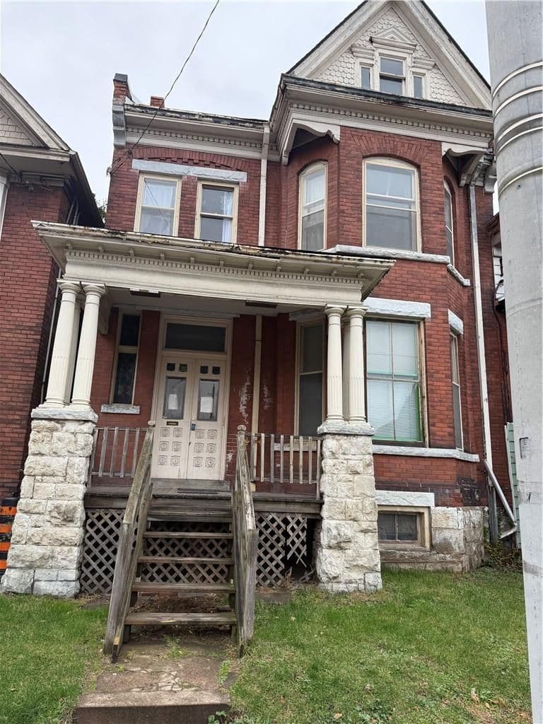 105 Wellington Street, Hamilton, ON L8W 2R3