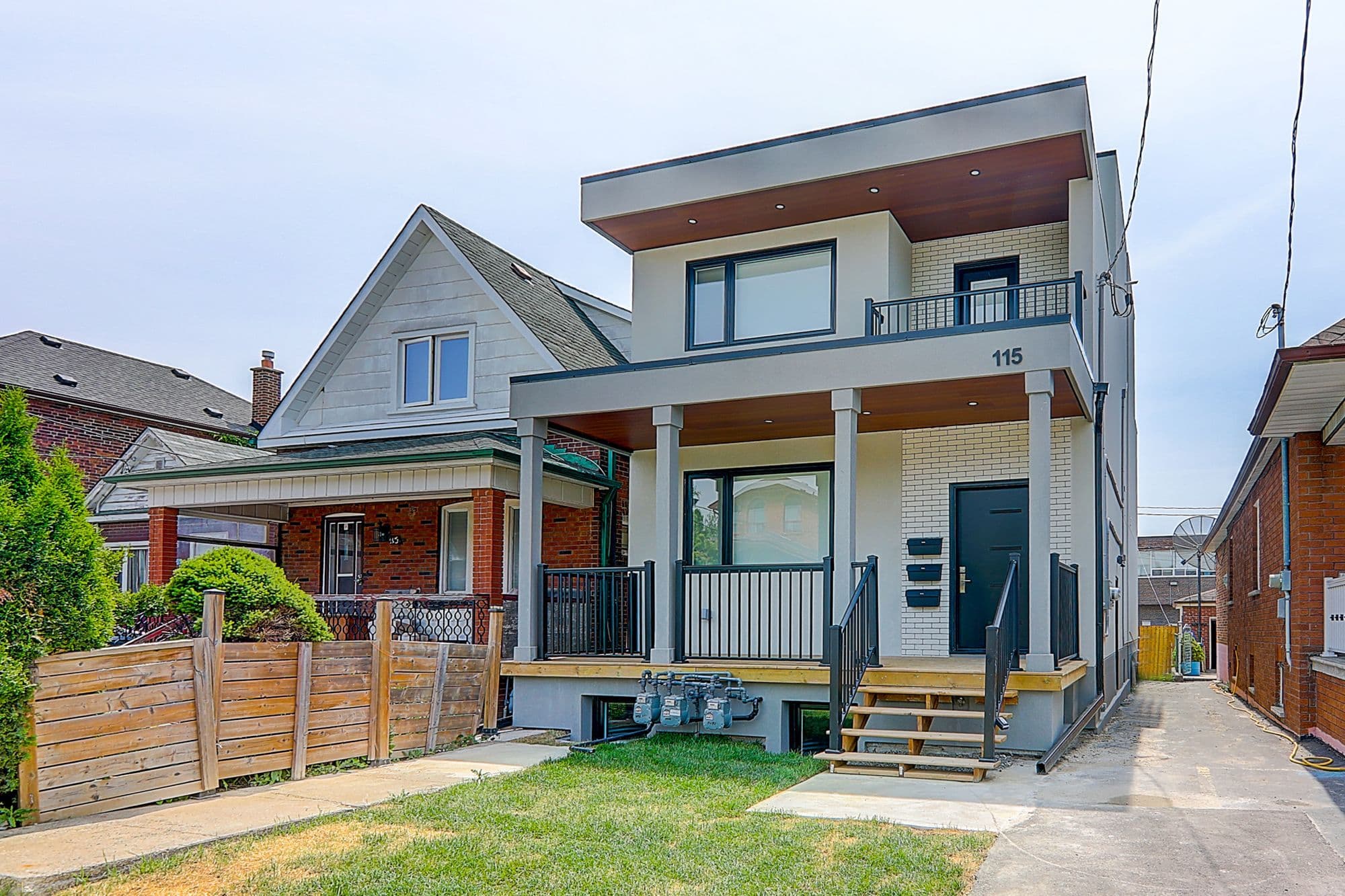 115 Livingstone Avenue Lower Unit, Toronto W04, ON M6E 2L7