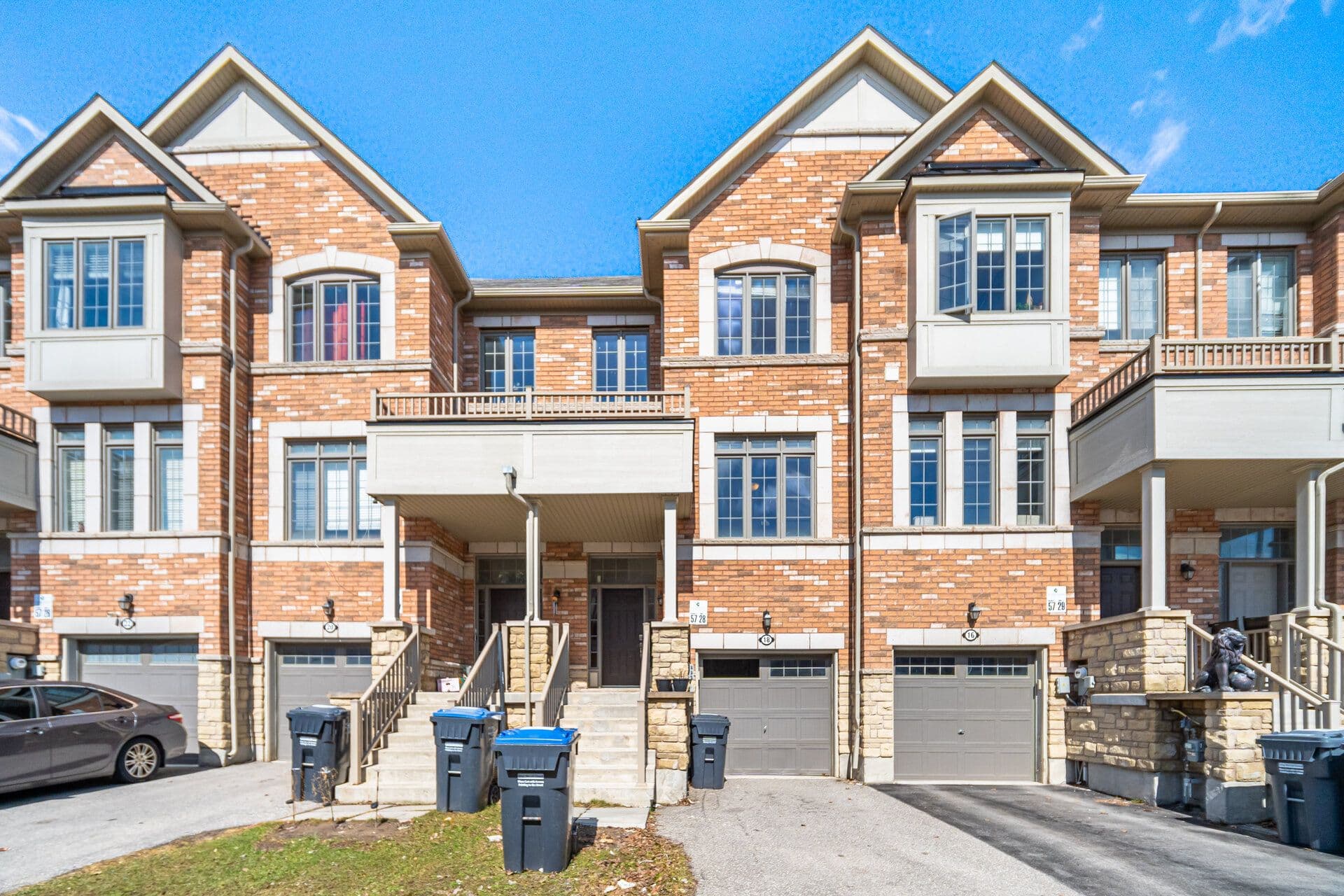 18 Agava Street, Brampton, ON L7A 4S5