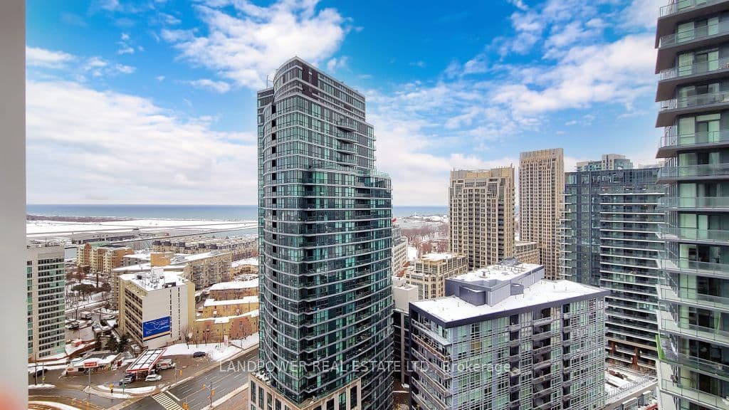 19 Bathurst Street 2716, Toronto C01, ON M5V 0N2