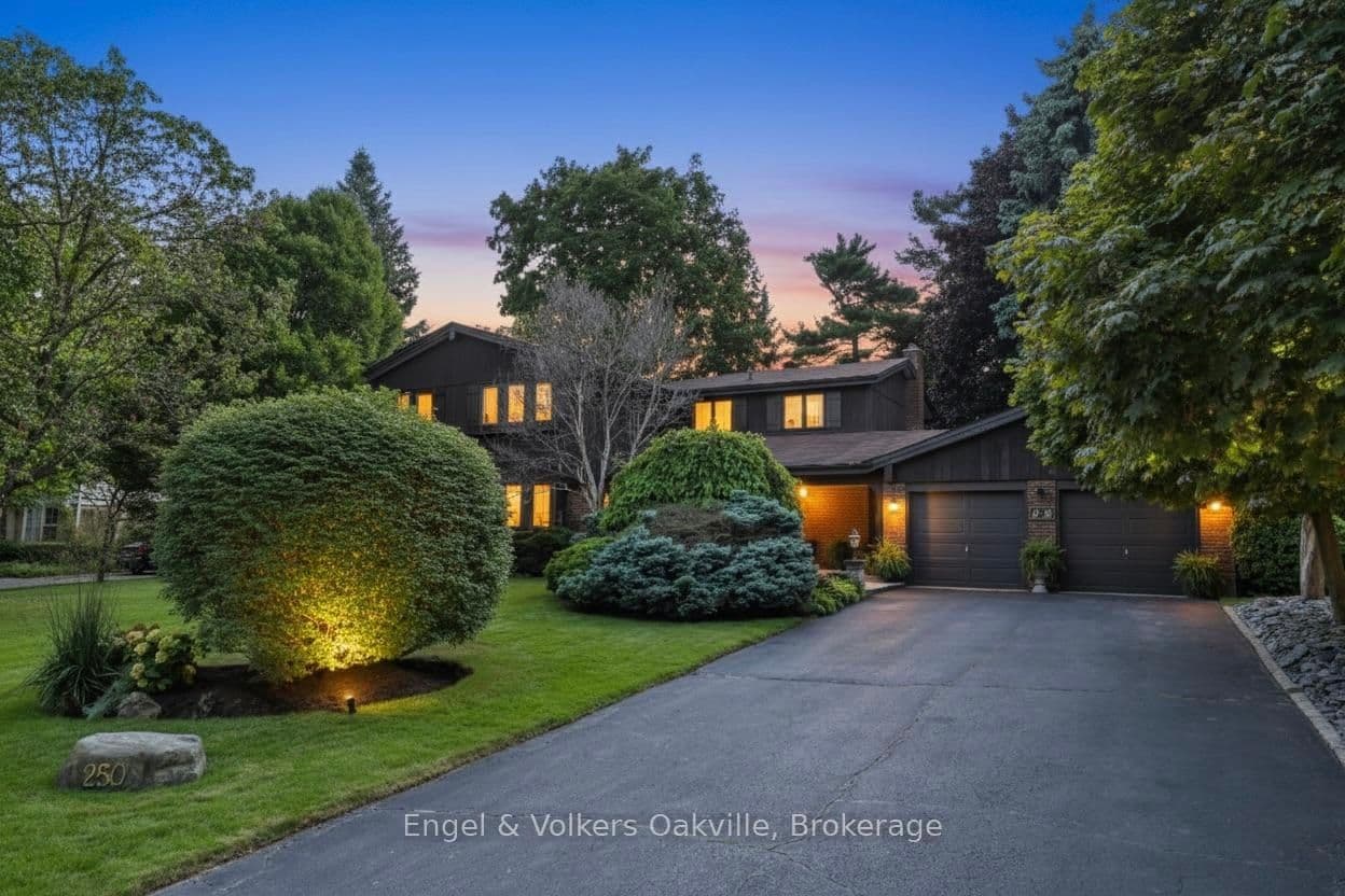 250 Gatestone Avenue, Oakville, ON L6J 5R9