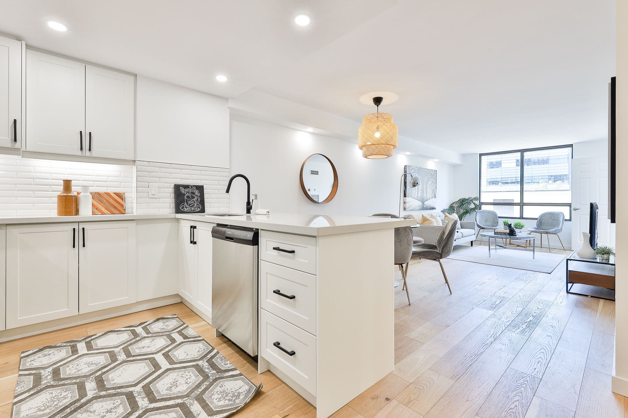 117 Gerrard Street E 402, Toronto C08, ON M5B 2L4