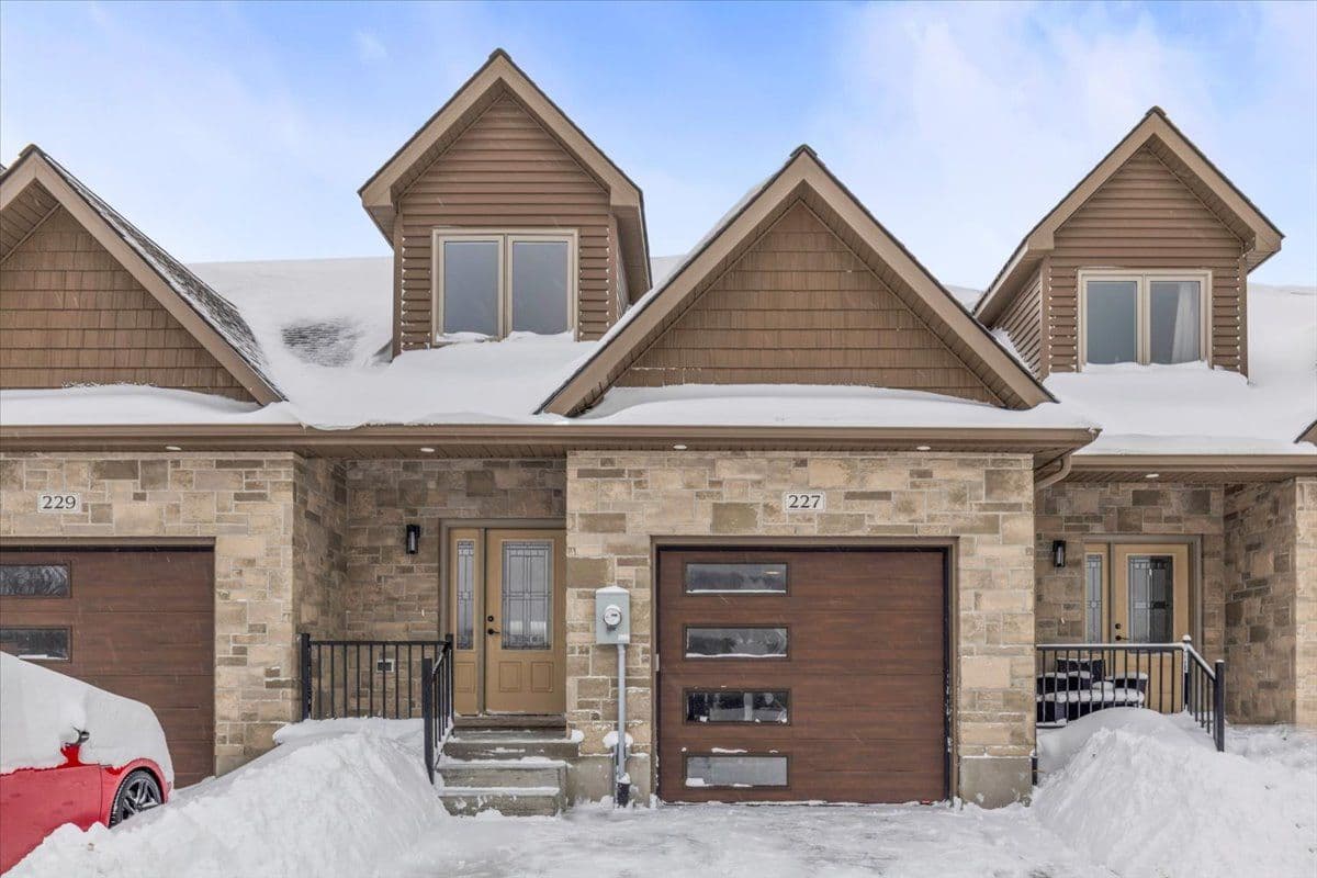 227 Saugeen Street, Saugeen Shores, ON N0H 2L0