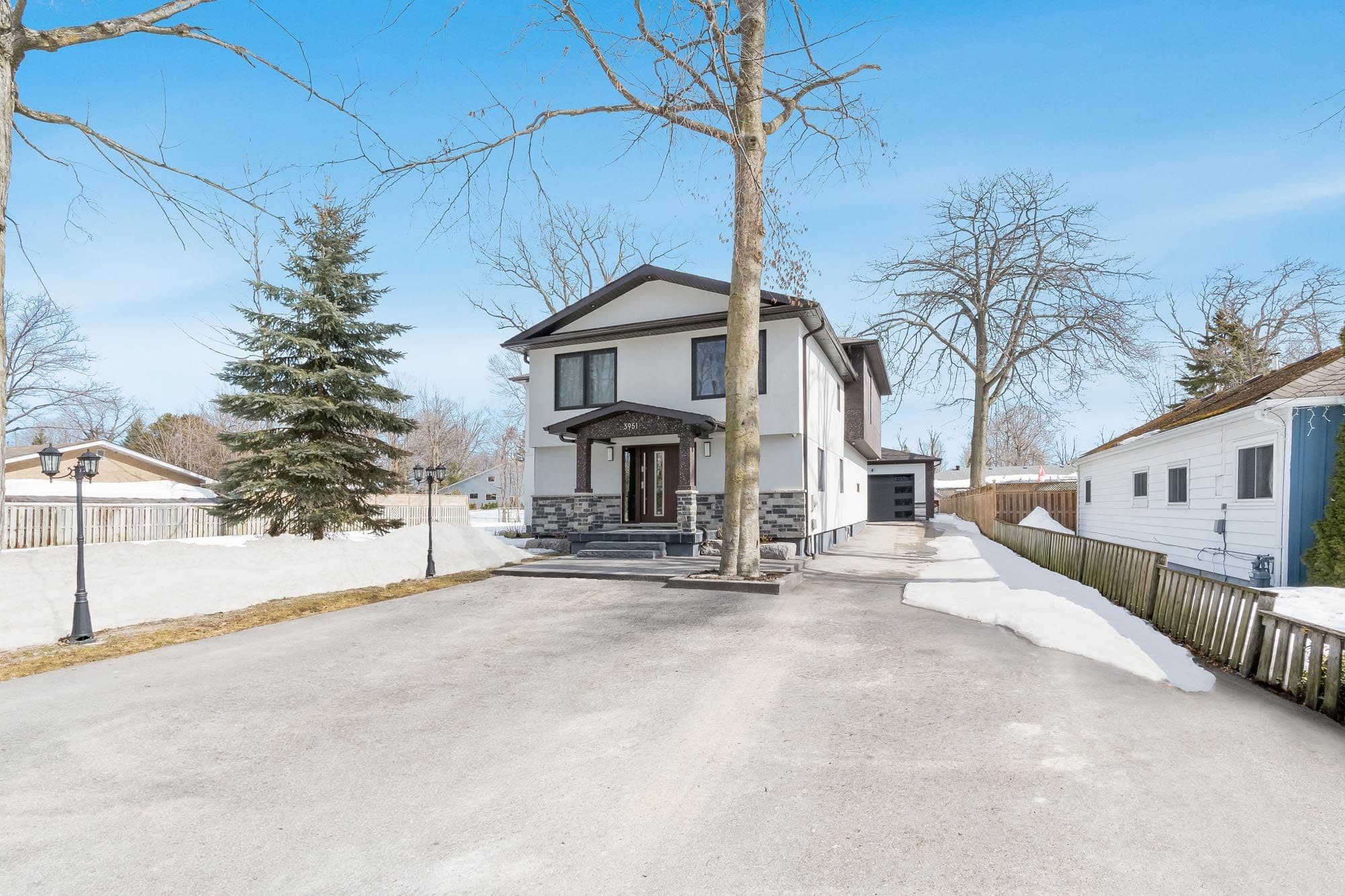 3951 Alberta Avenue, Innisfil, ON L9S 2M1