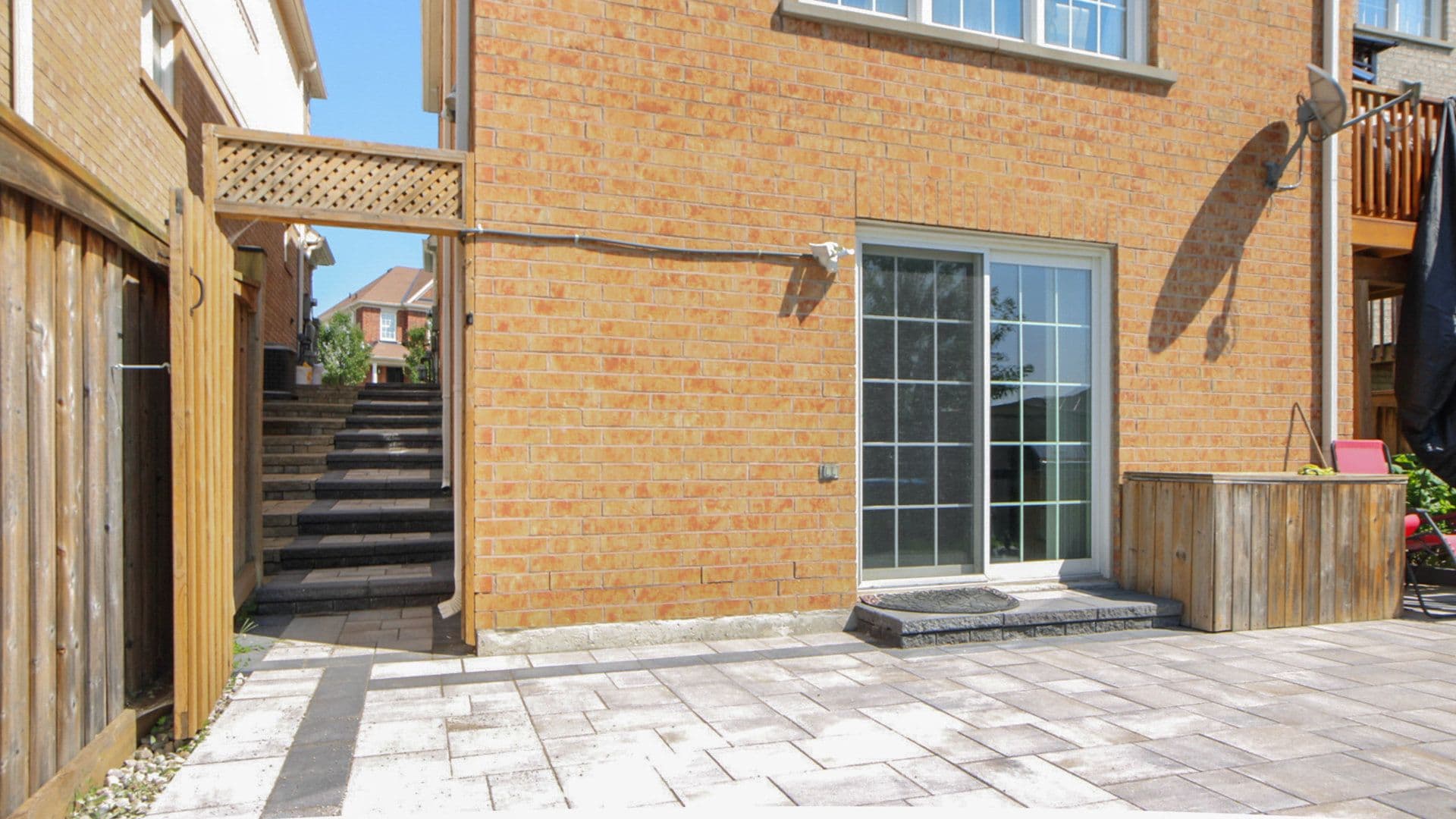 33 Netherway Crescent Lower, Ajax, ON L1T 4X6