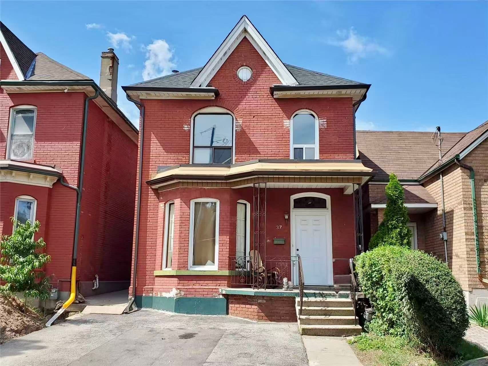 37 Emerald Street N Bsmt, Hamilton, ON L8L 5K2