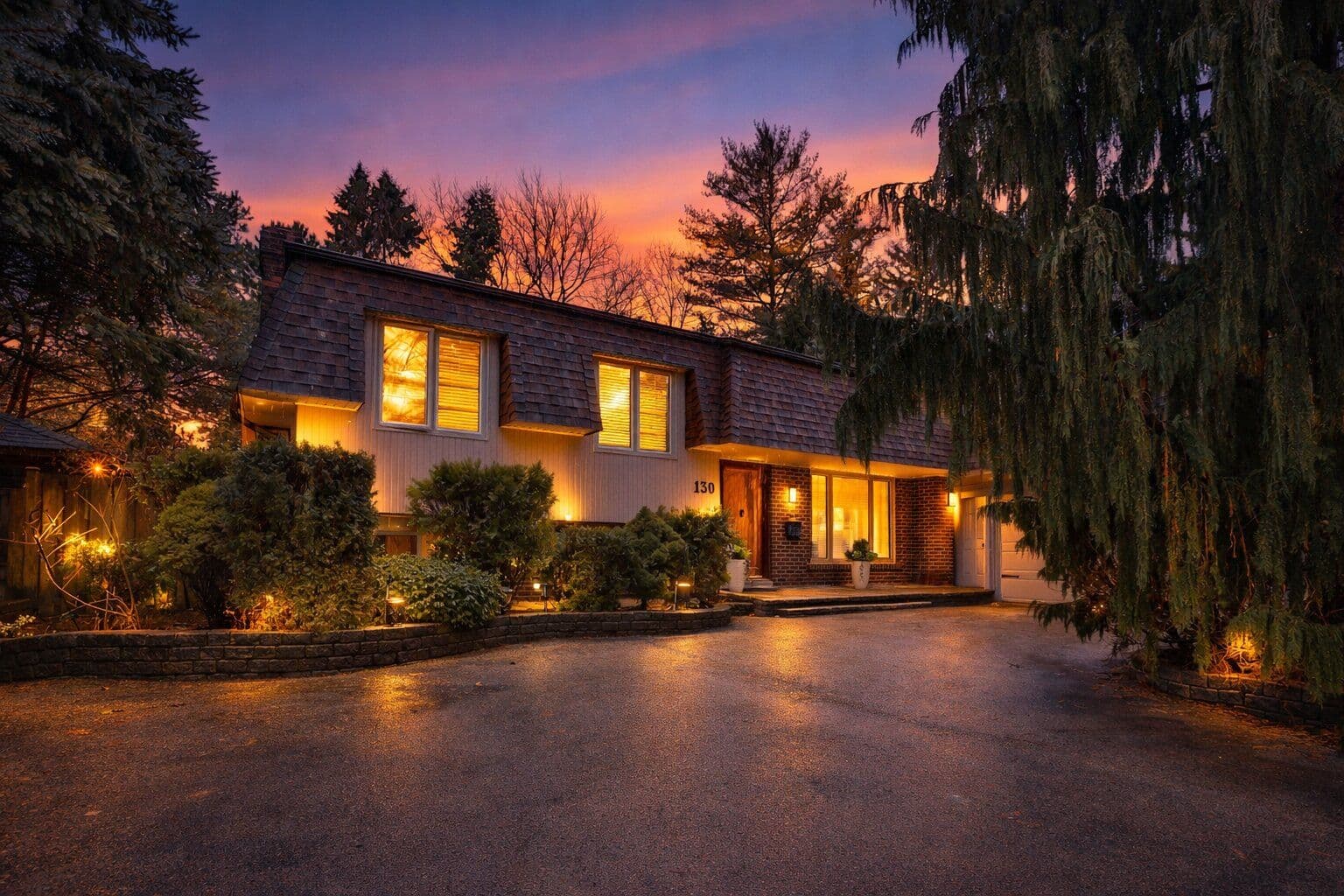 130 Tavistock Square, Oakville, ON L6K 2V2