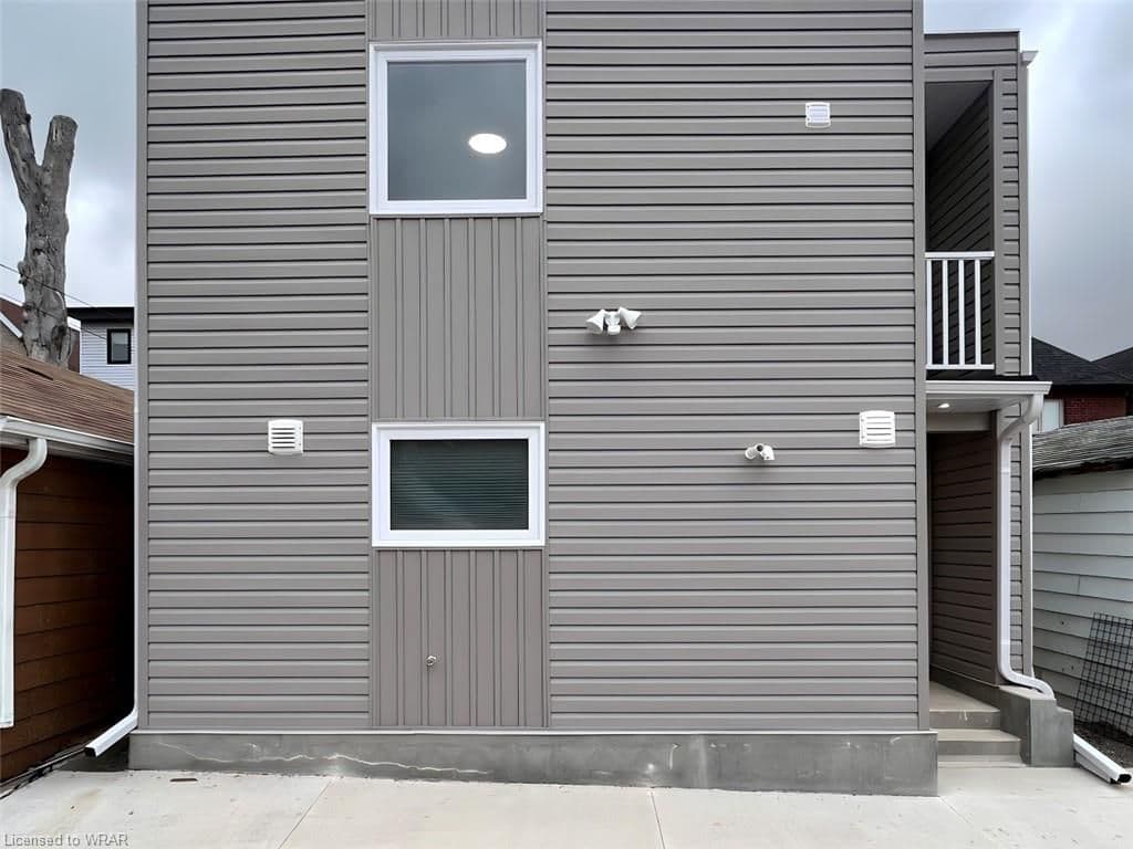 146 Bartlett Avenue, Toronto W02, ON M6H 3G1