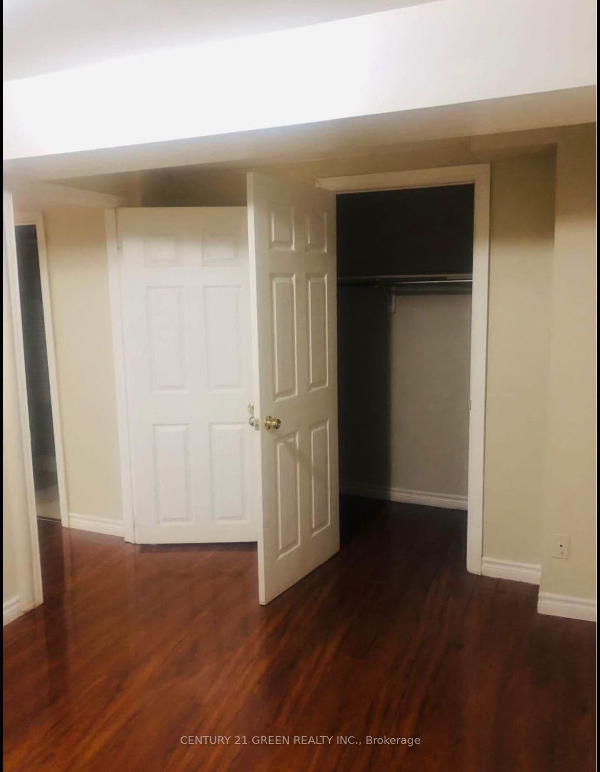 5623 Whitehorn Avenue BSMT, Mississauga, ON L5V 2H1