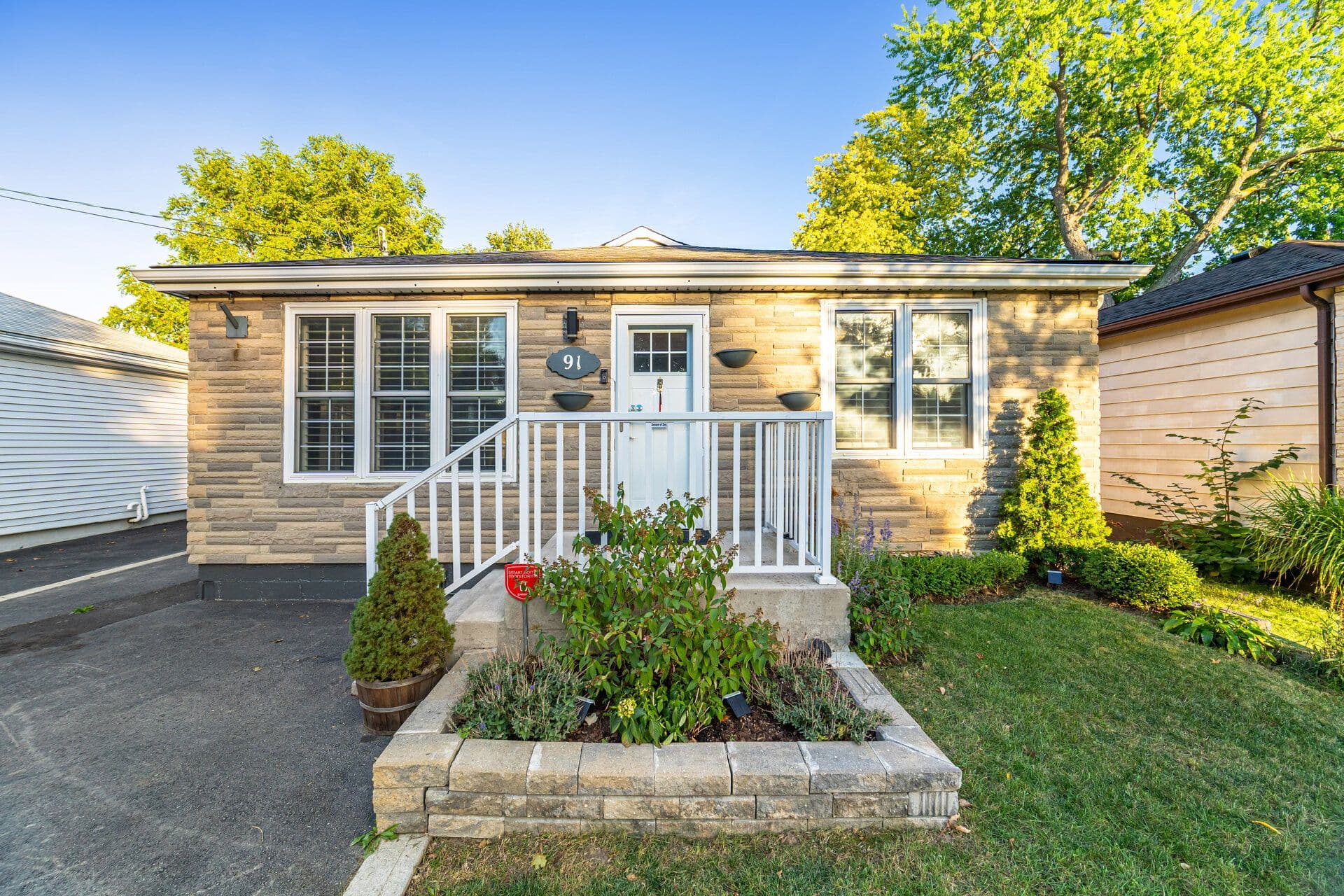 91 East 44th Street, Hamilton, ON L8T 3G9