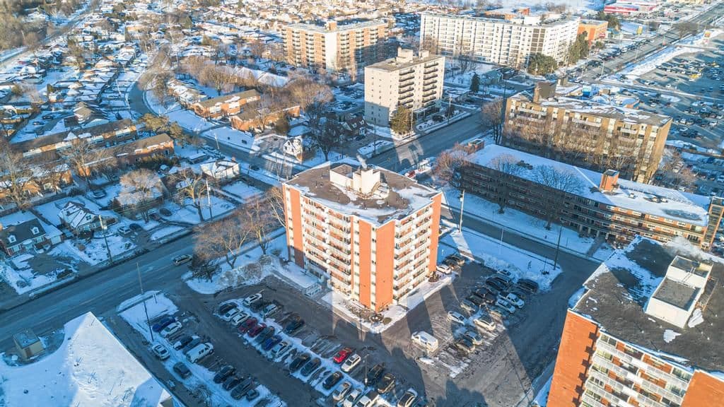 8 WOODMAN Drive S 508, Hamilton, ON L8K 4C9