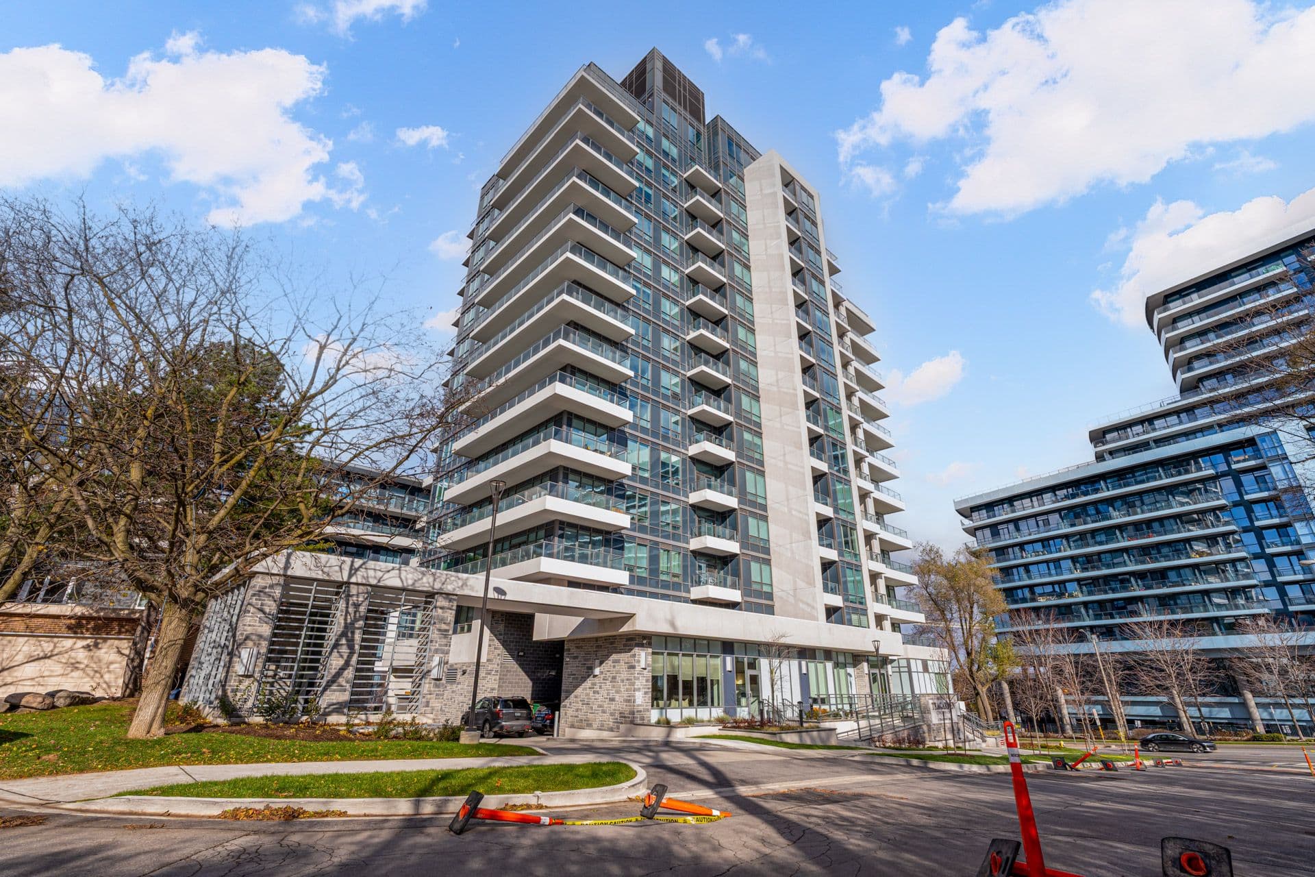 2 Teagarden Court 1105, Toronto C14, ON M2N 0L6