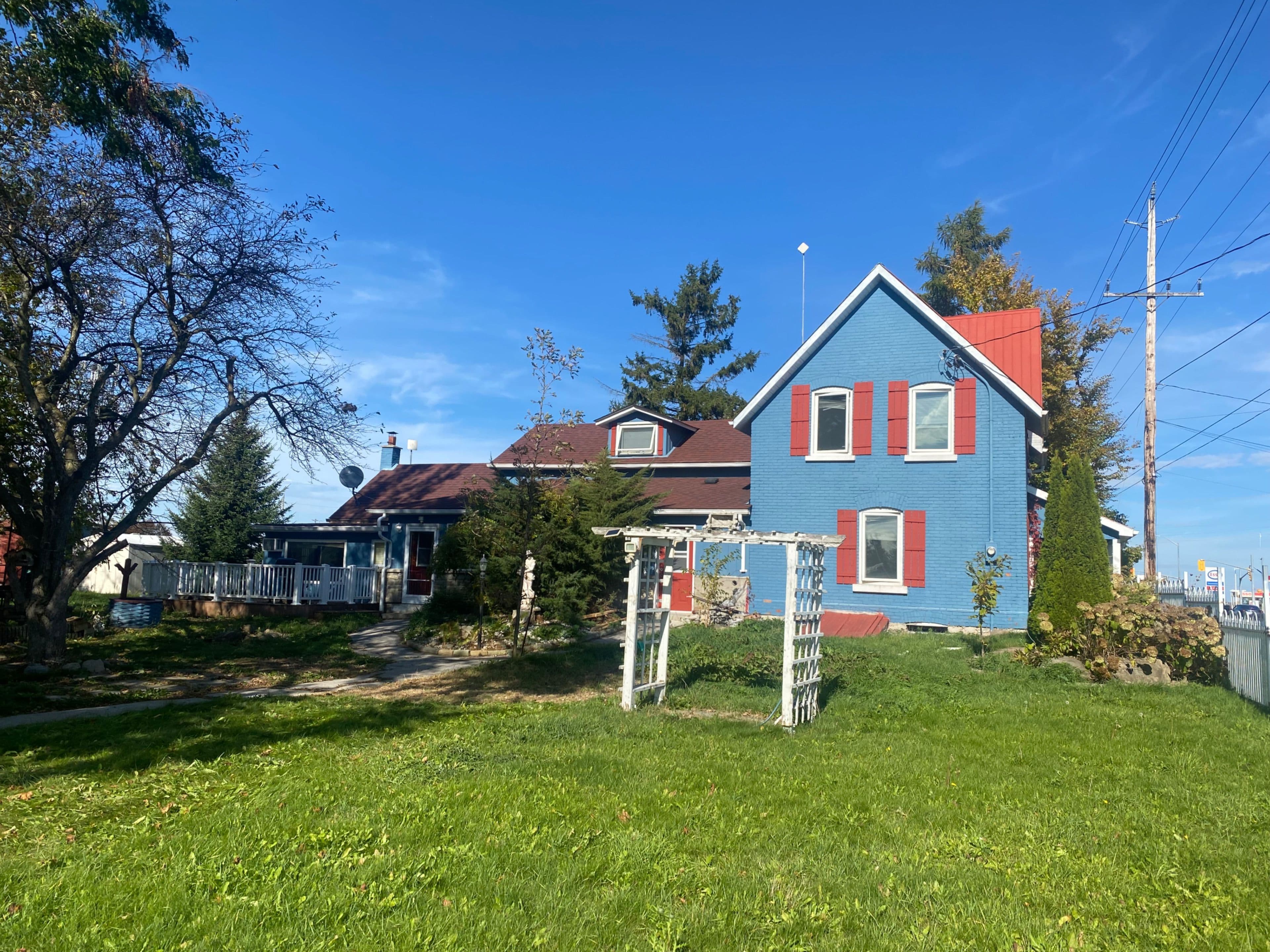 5440 Yonge Street, Innisfil, ON L0L 1R0