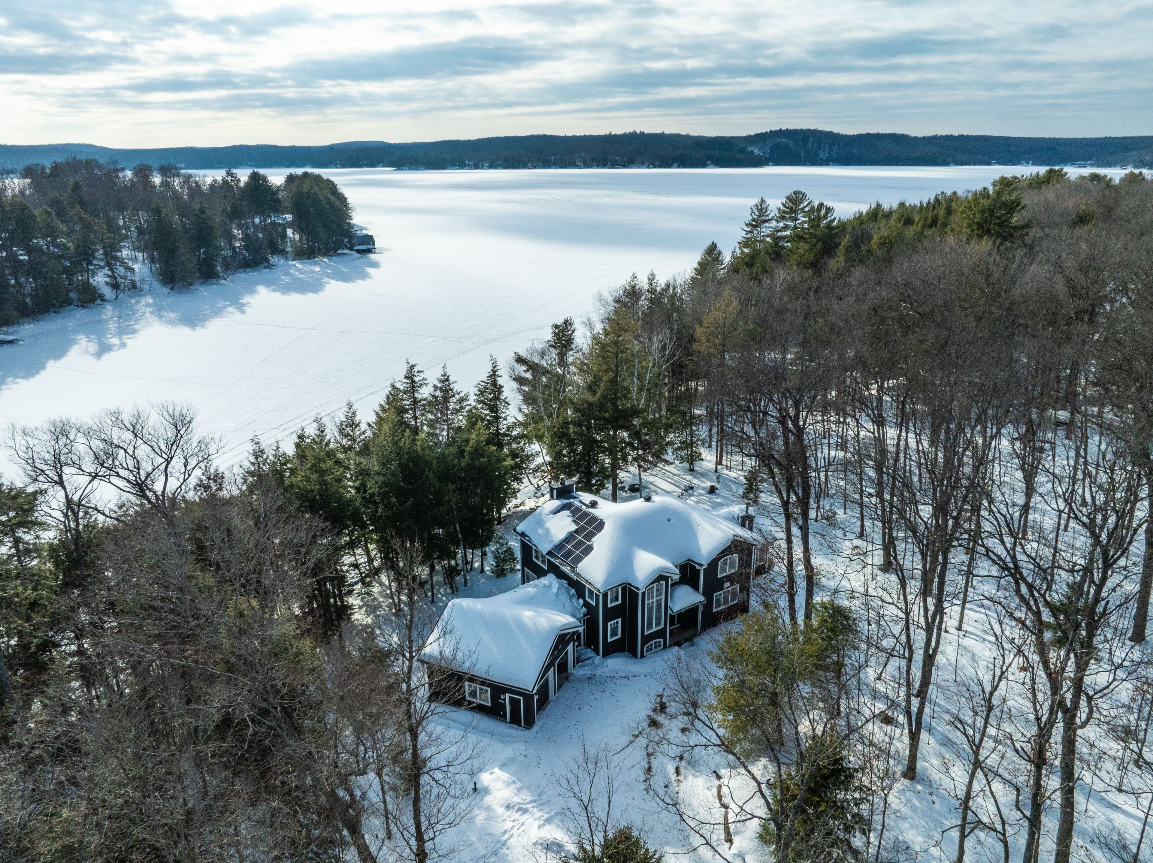 1025 Long Point Road, Lake of Bays, ON P0A 1H0