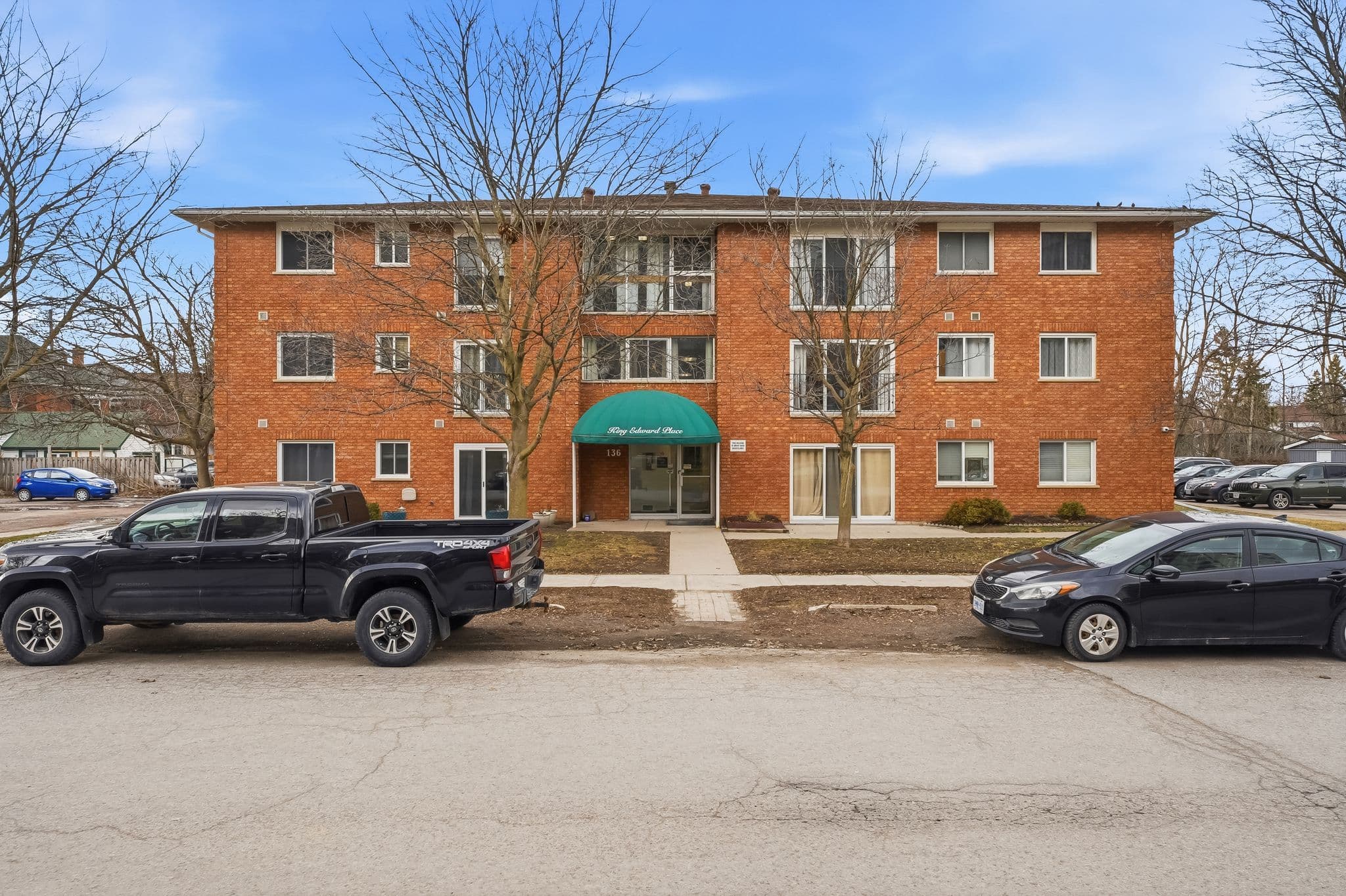 136 Ware Street N 307, Peterborough, ON K9J 2B8