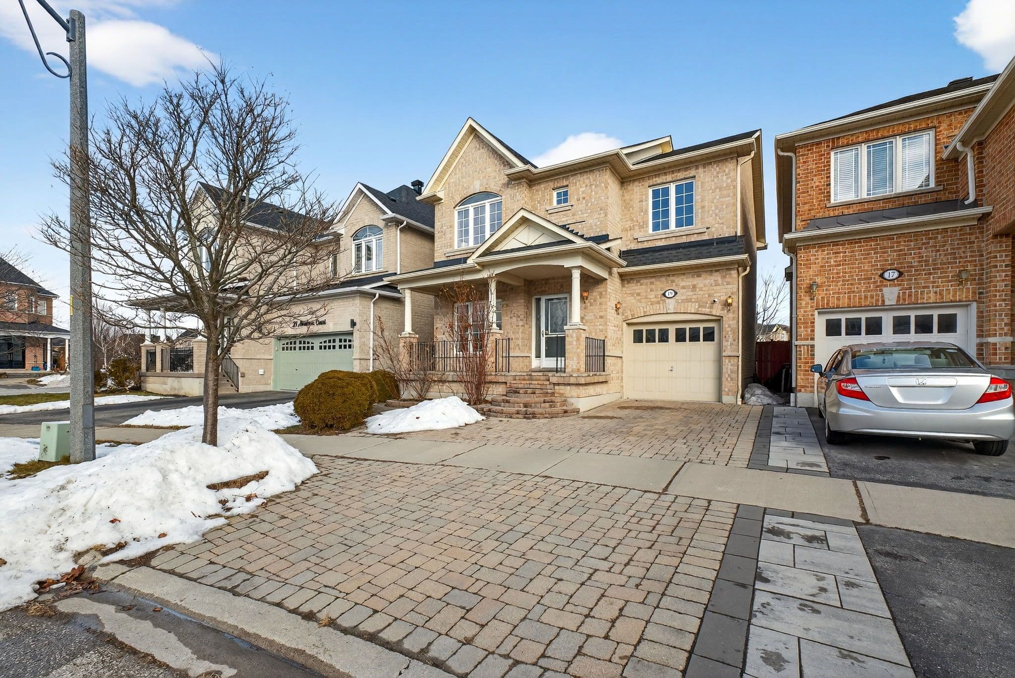 19 Abraham Court, Ajax, ON L1Z 0A9