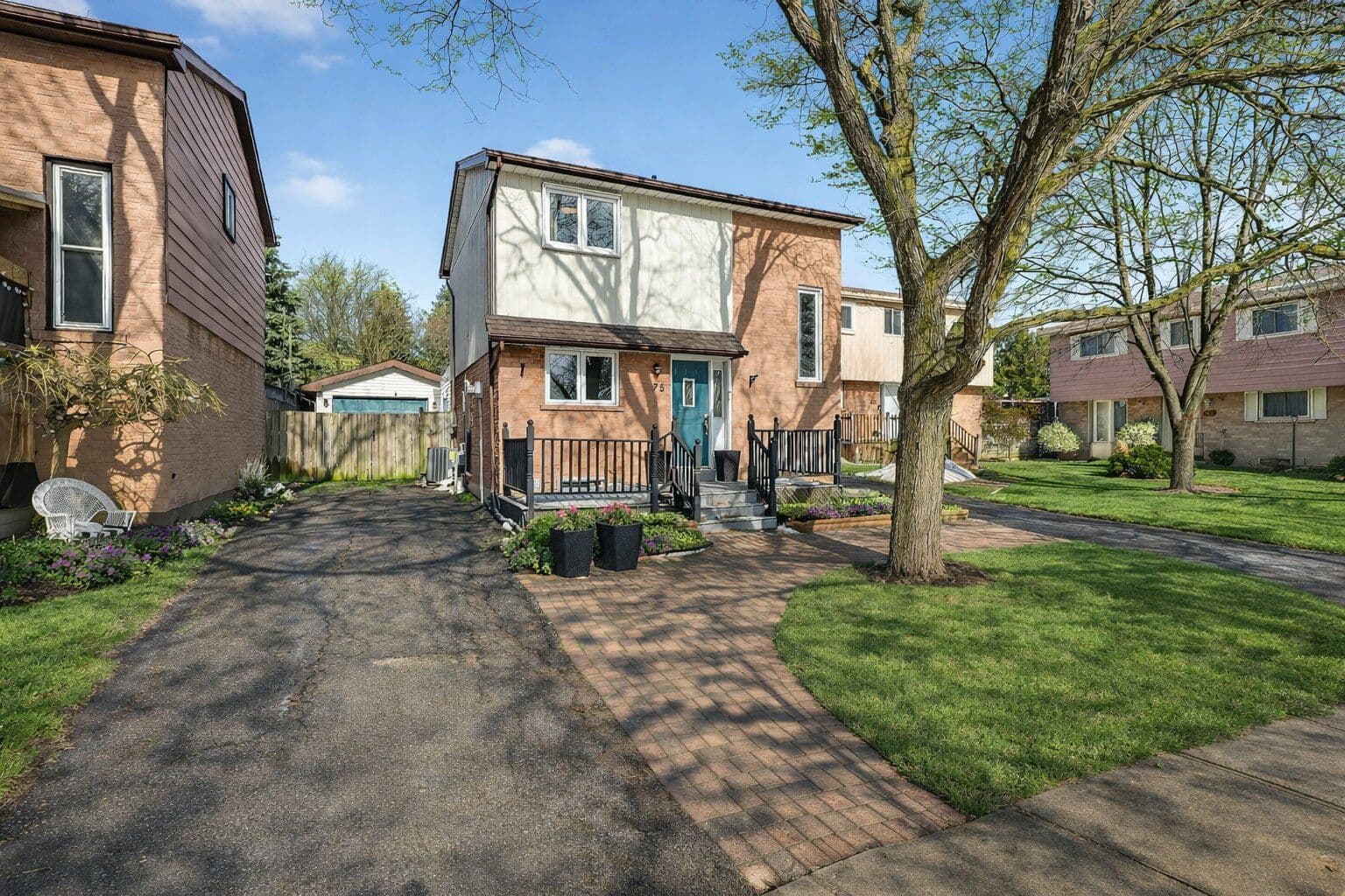 75 Berrisfield Crescent, Hamilton, ON L8T 4X1