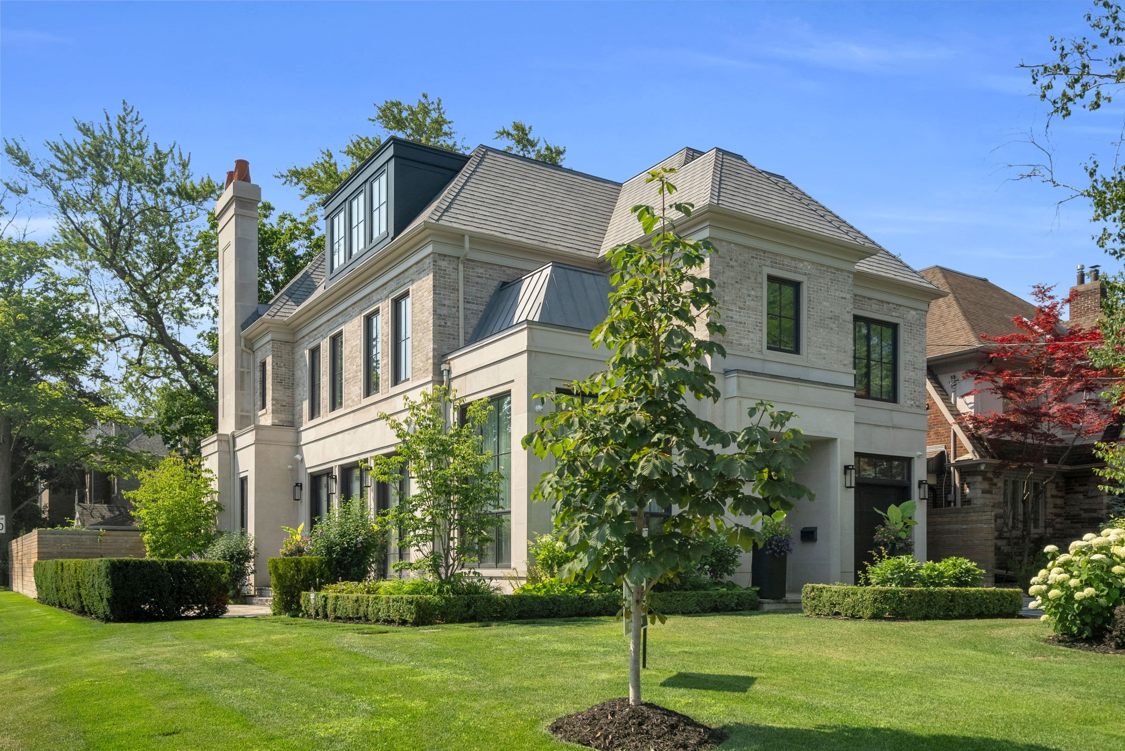 207 Strathallan Boulevard, Toronto C04, ON M1N 1T3