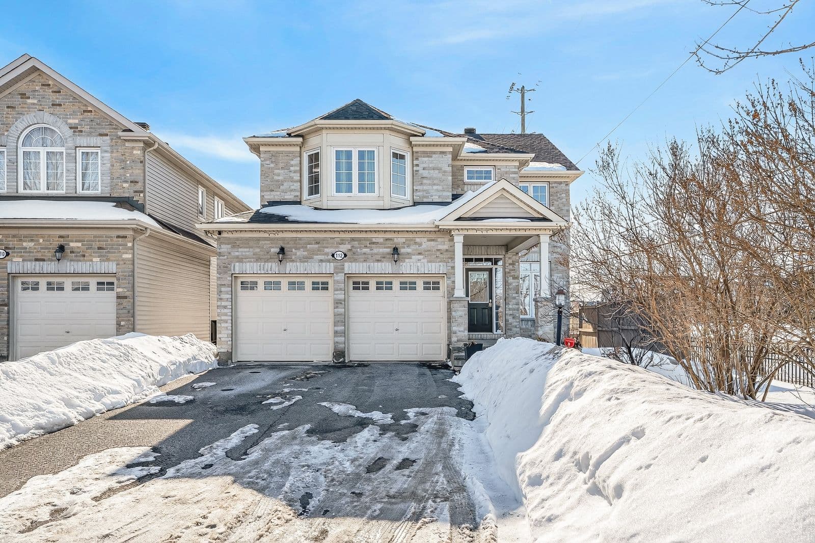 112 Sunita Crescent, Barrhaven, ON K2J 5S5
