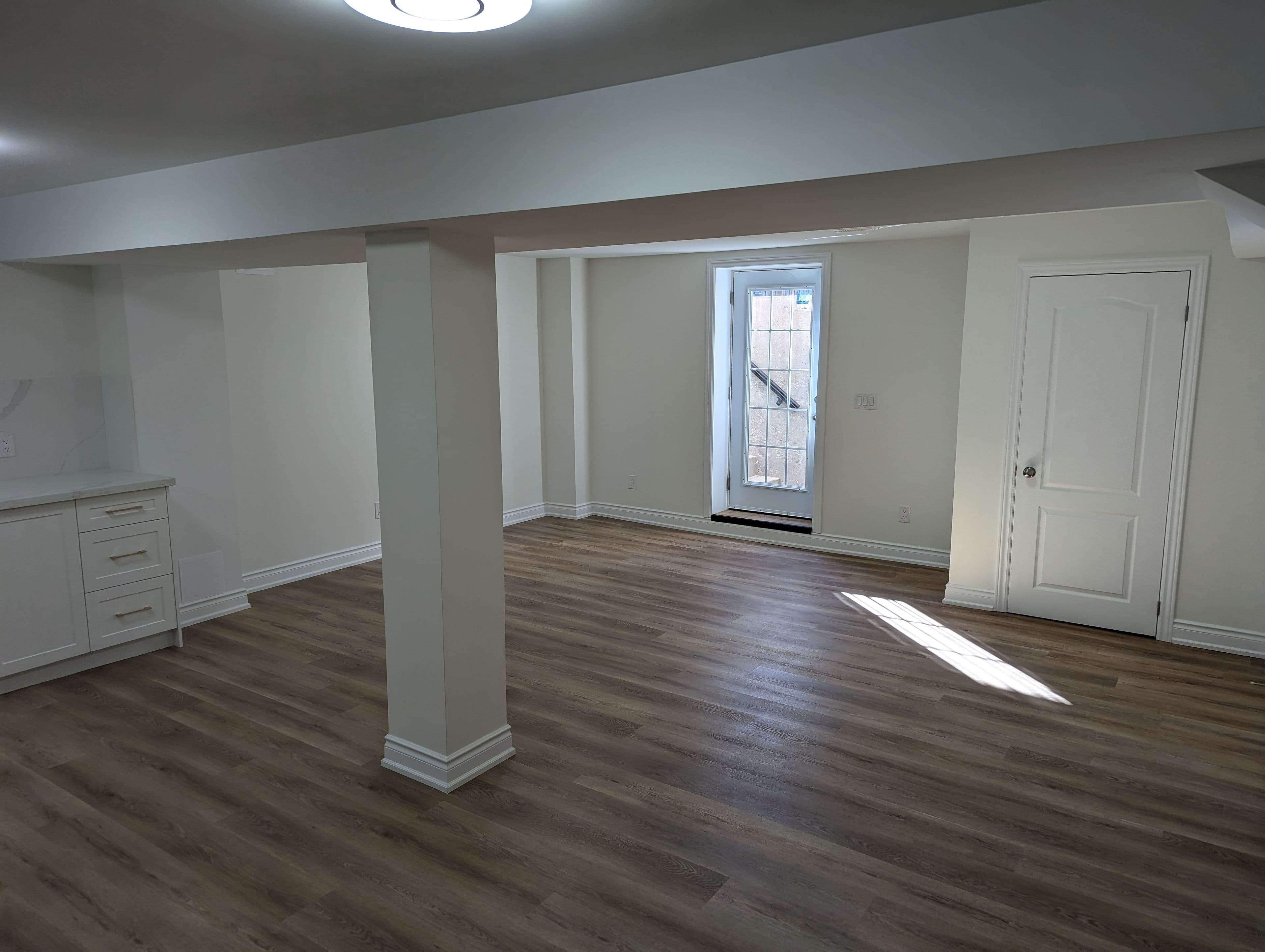 137 Romanelli Crescent Bsmt, Bradford West Gwillimbury, ON L3Z 0X7