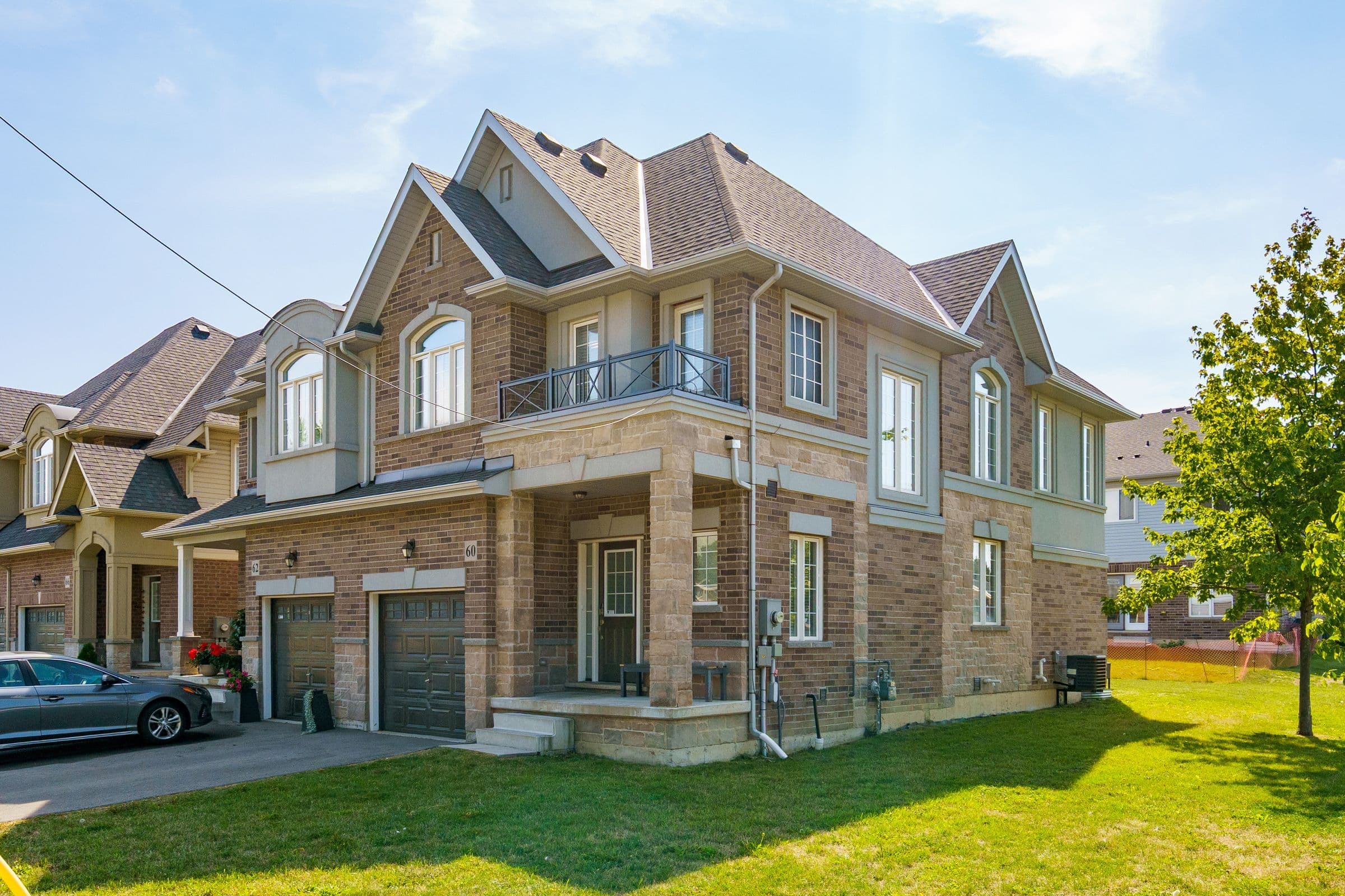 60 Bobolink Road, Hamilton, ON L9A 2P5