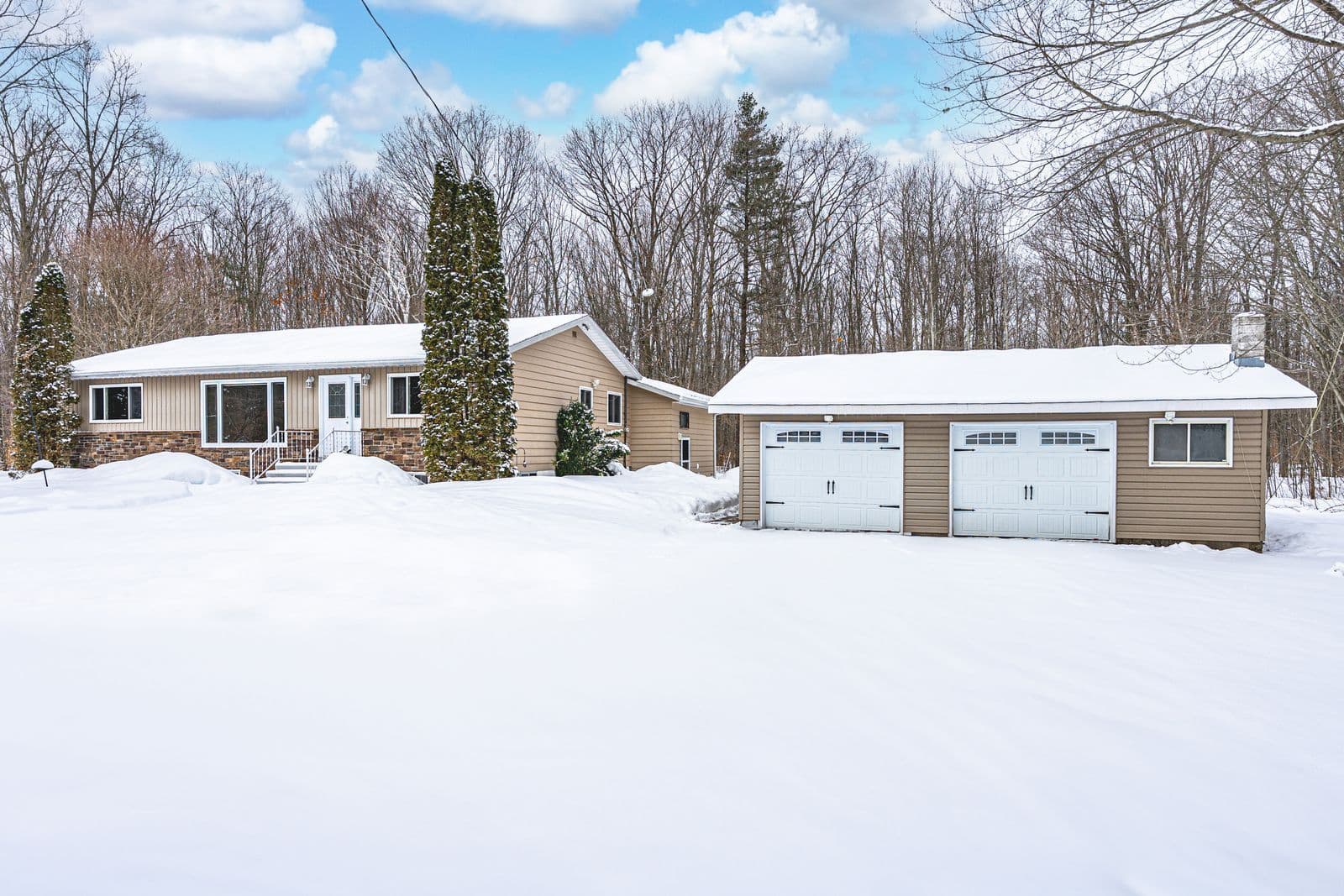 350 5 Concession W, Tiny, ON L0L 2T0