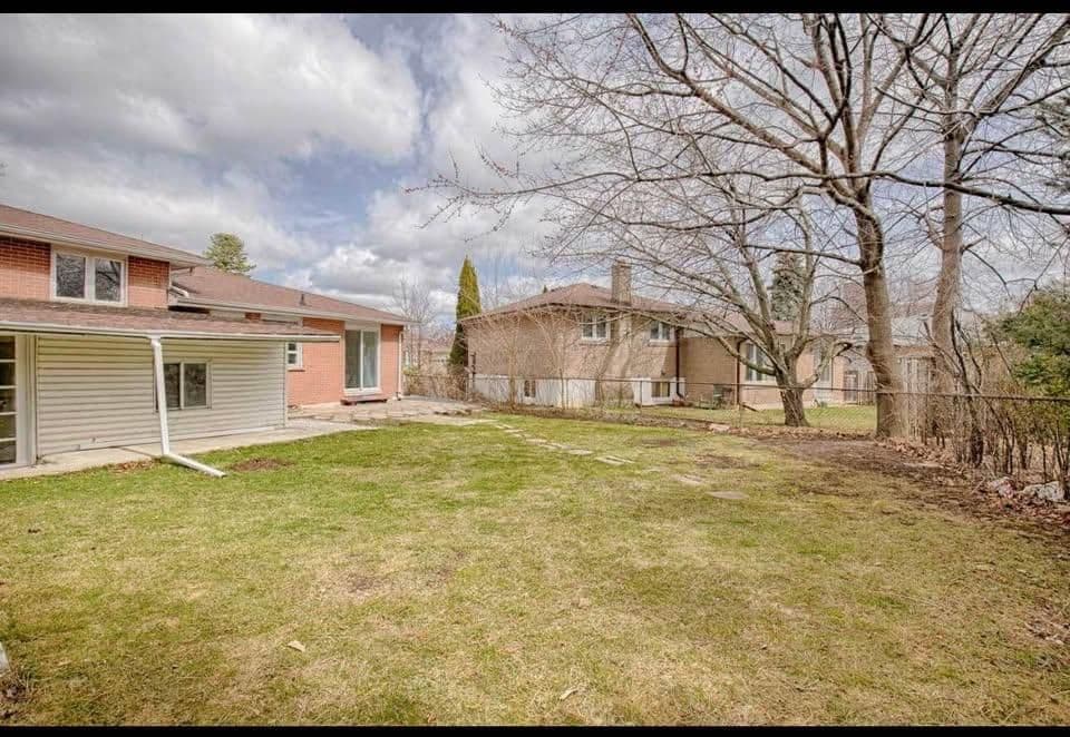 130 Amberjack Boulevard, Toronto E09, ON M1H 2J9