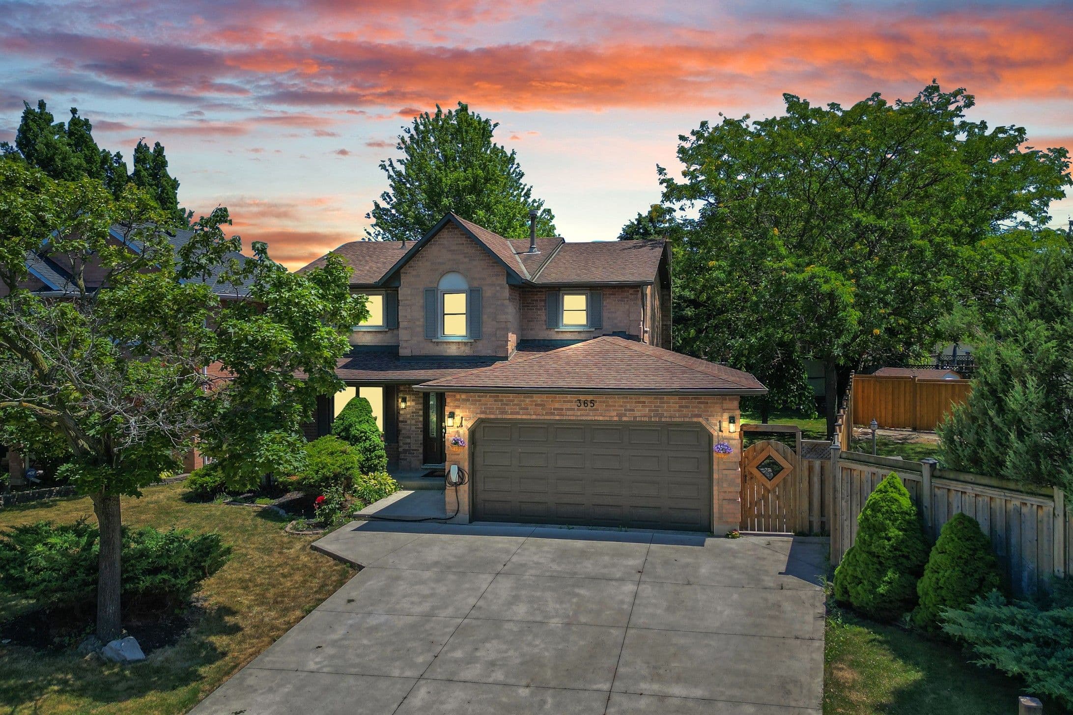 365 Celtic Drive, Hamilton, ON L8E 4N1