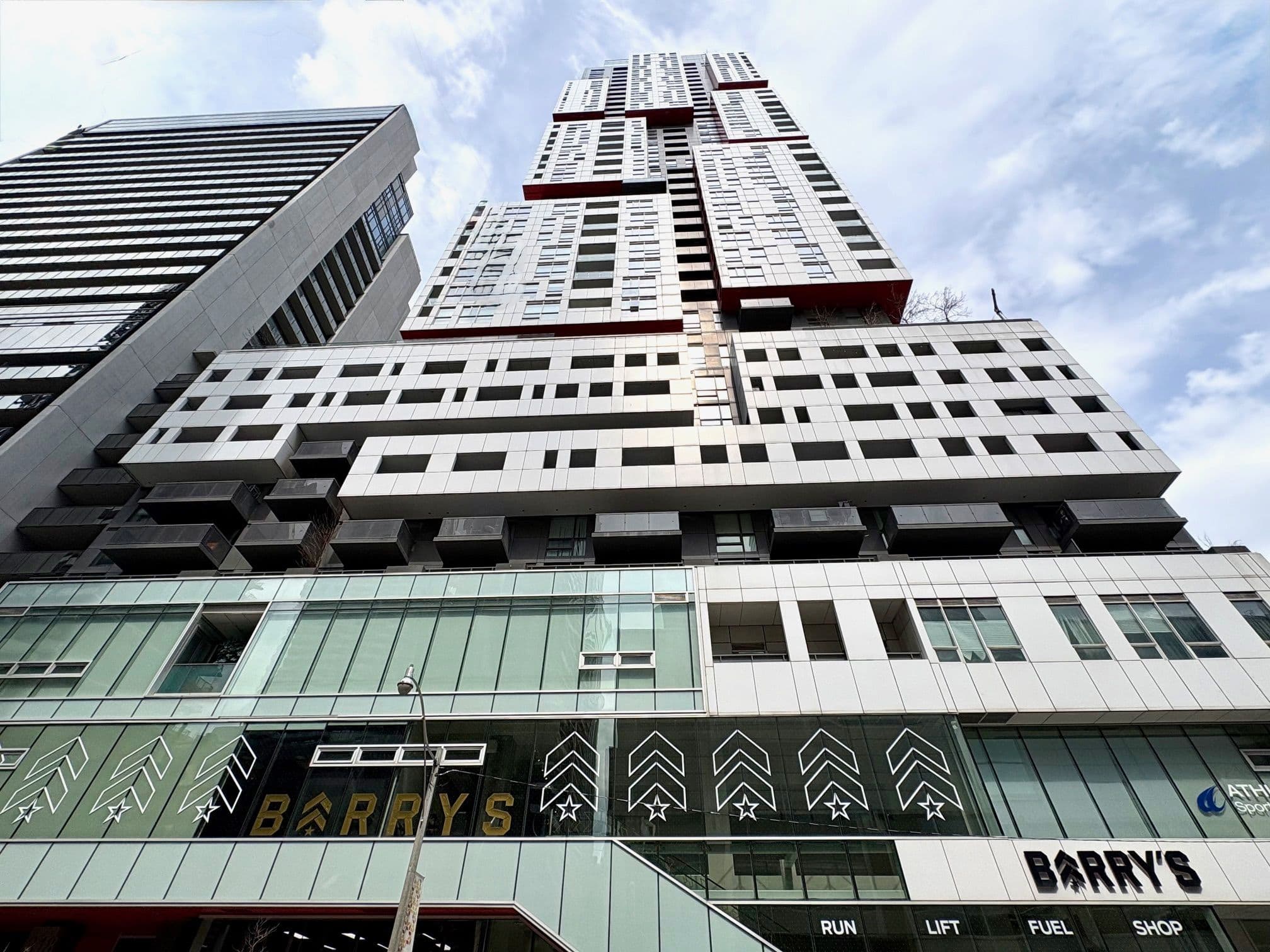 318 Richmond Street W 1601, Toronto C01, ON M5V 0B4