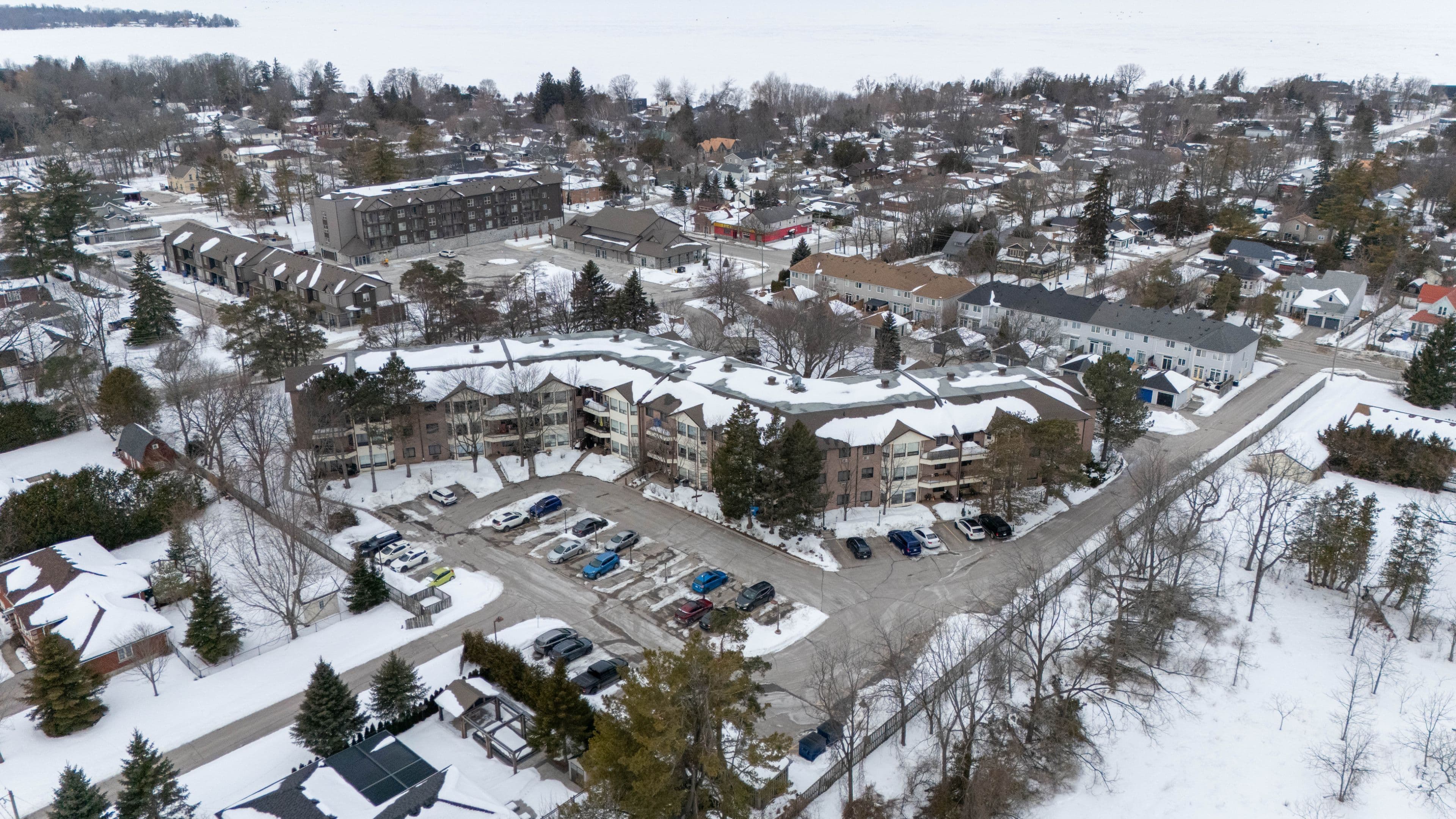 111 Grew Boulevard 309, Georgina, ON L0E 1R0