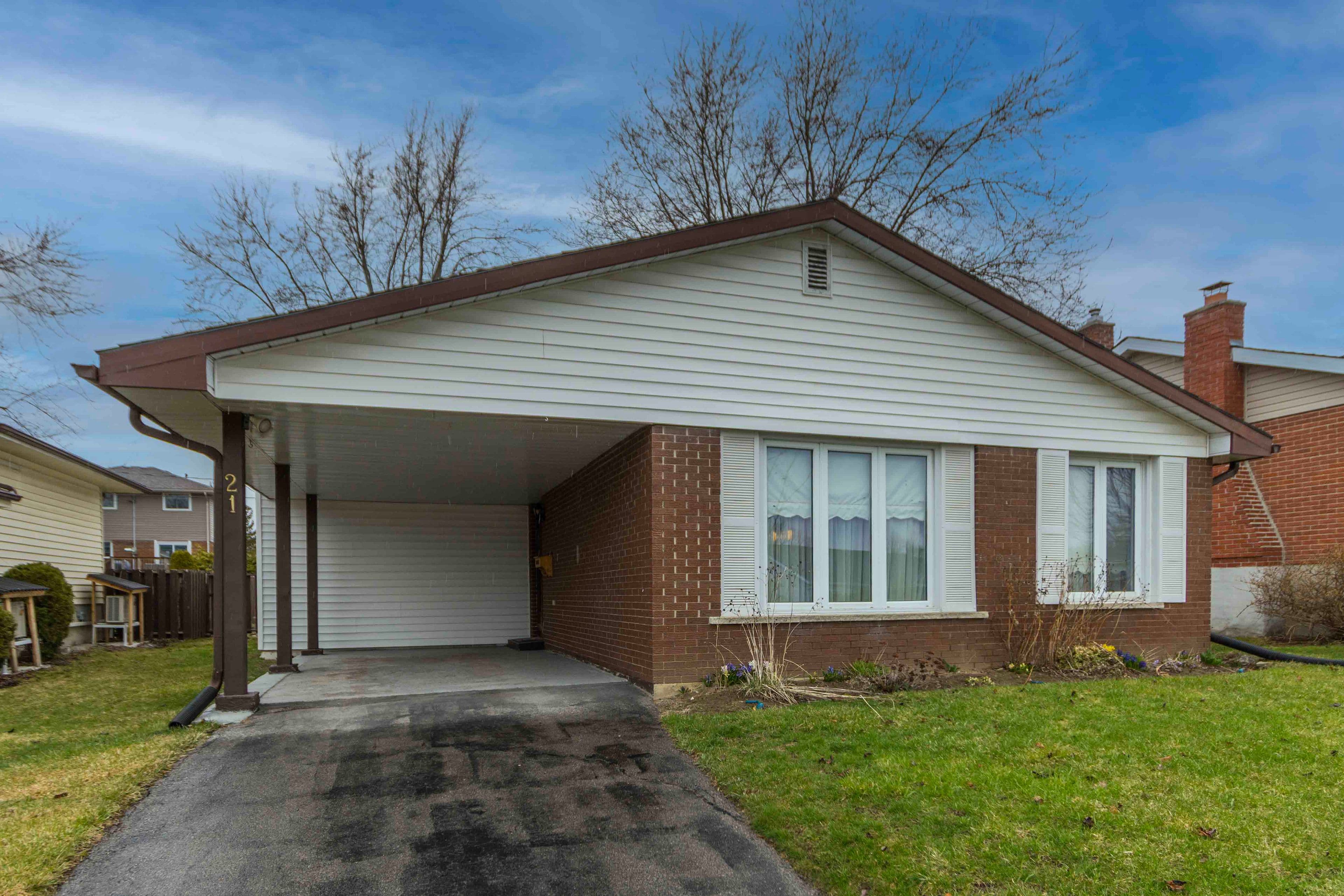 21 Miron Road, Quinte West, ON K8V 3H9