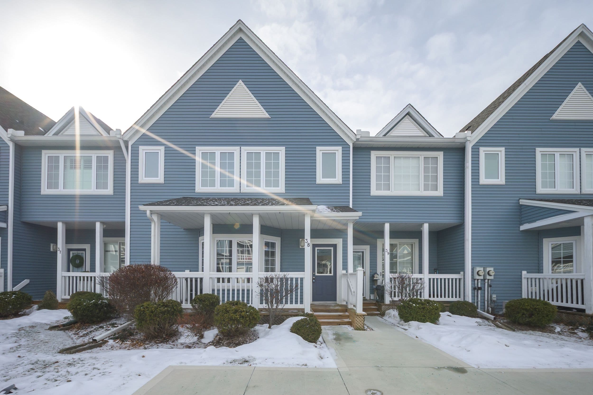 374 Front Street 38, Central Elgin, ON N5L 1G1