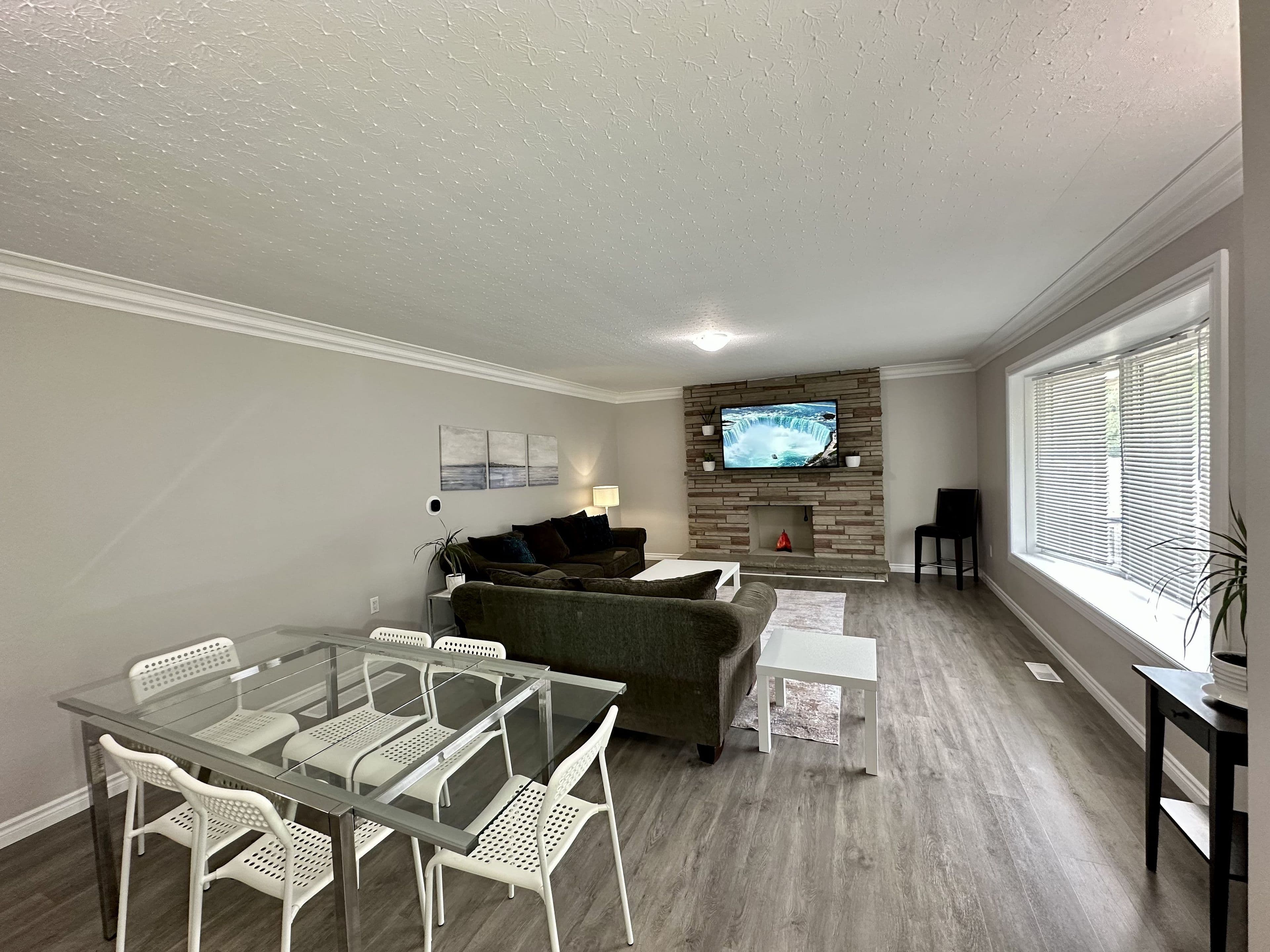 16 Broadview Avenue, St. Catharines, ON L2T 2H3