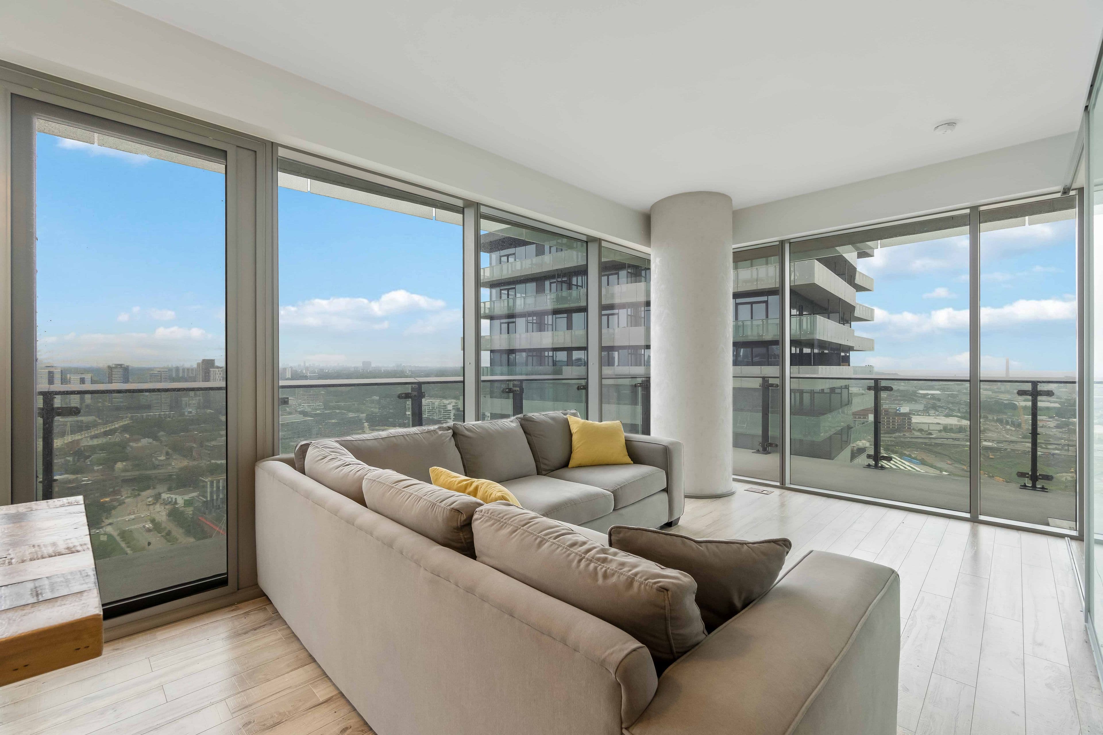 70 Distillery Lane 3303, Toronto C08, ON M5A 0E3