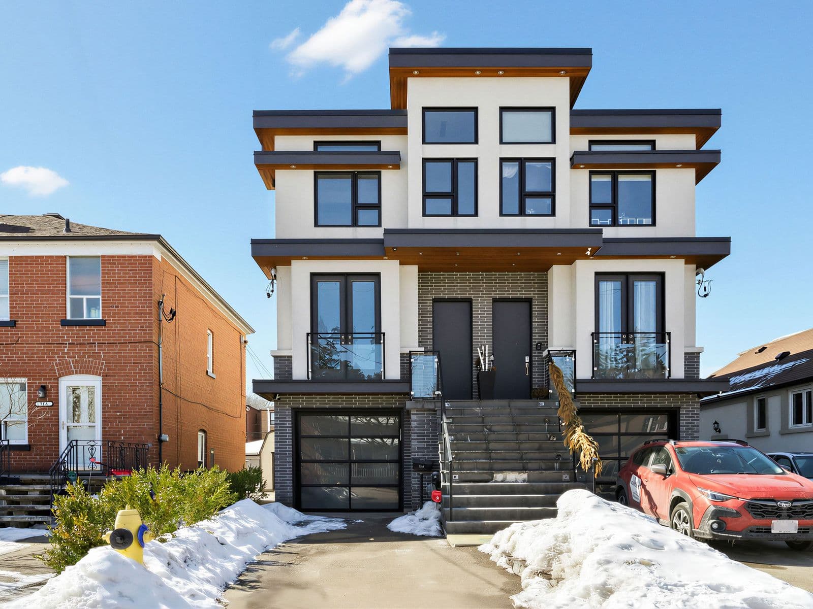 520 McRoberts Avenue, Toronto W03, ON M6E 4R4