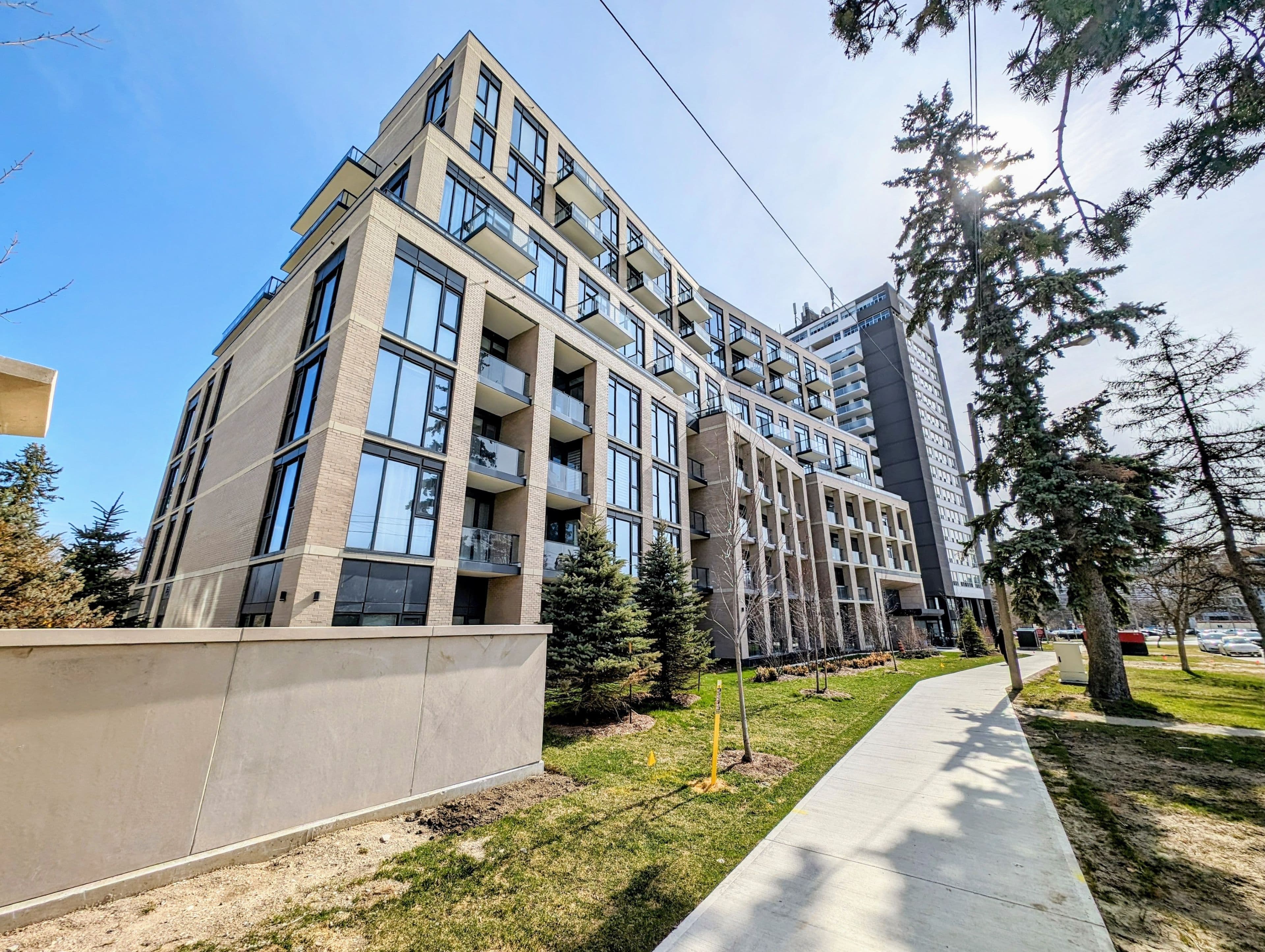 293 The Kingsway N/A 425, Toronto W08, ON M9A 0E8