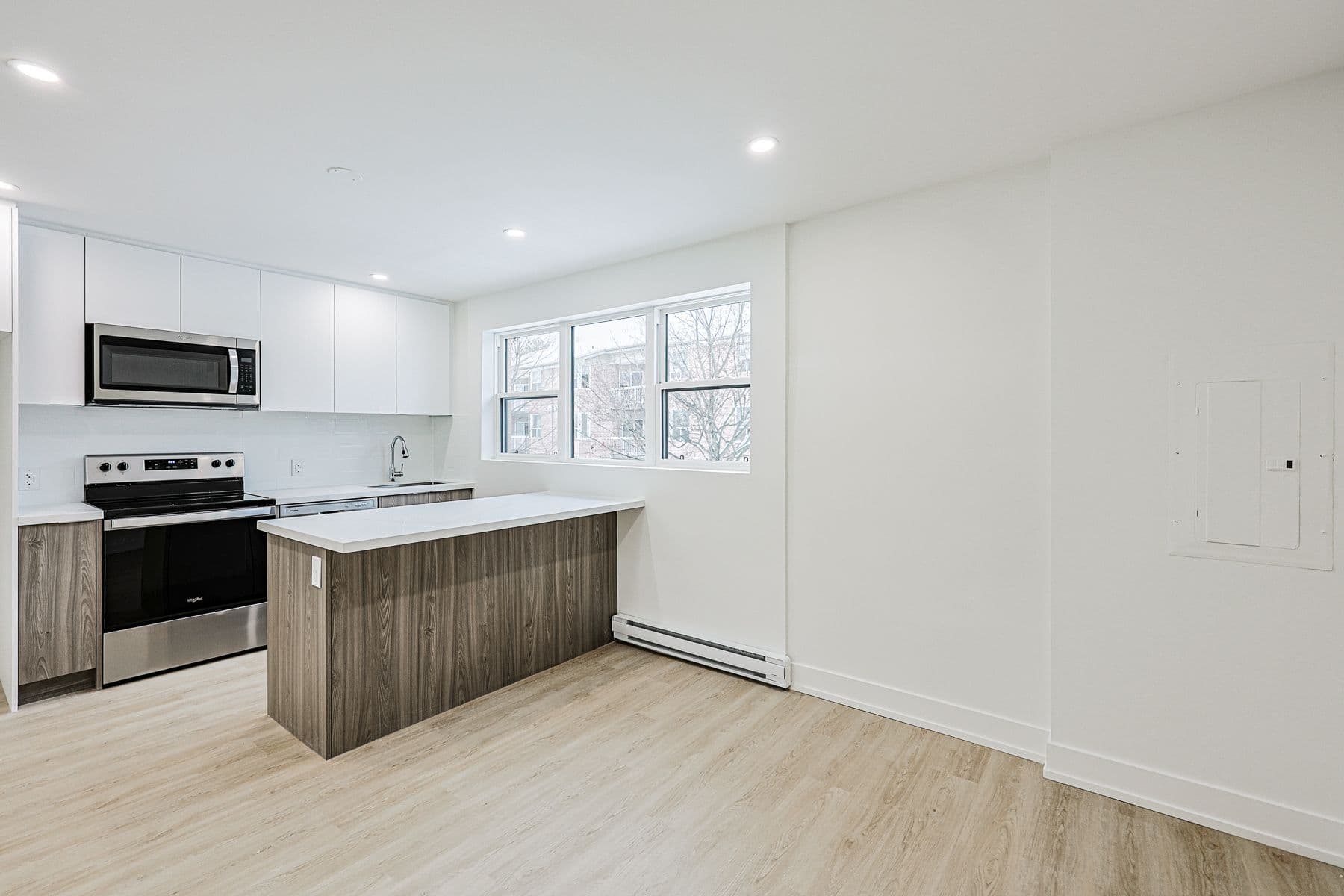 100 Liberty Street N 10B, Clarington, ON L1C 2M1