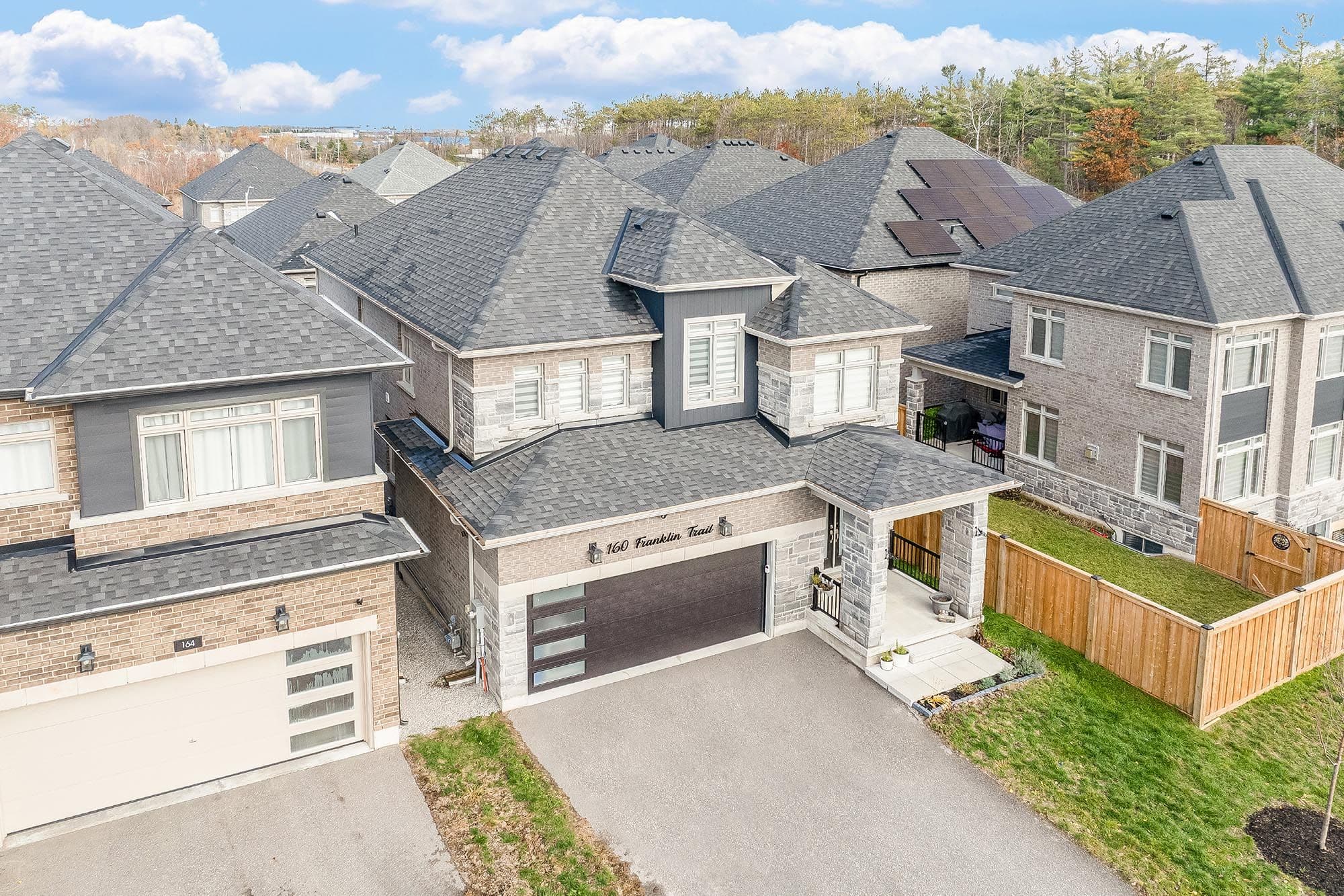 160 Franklin Trail, Barrie, ON L9J 0J1