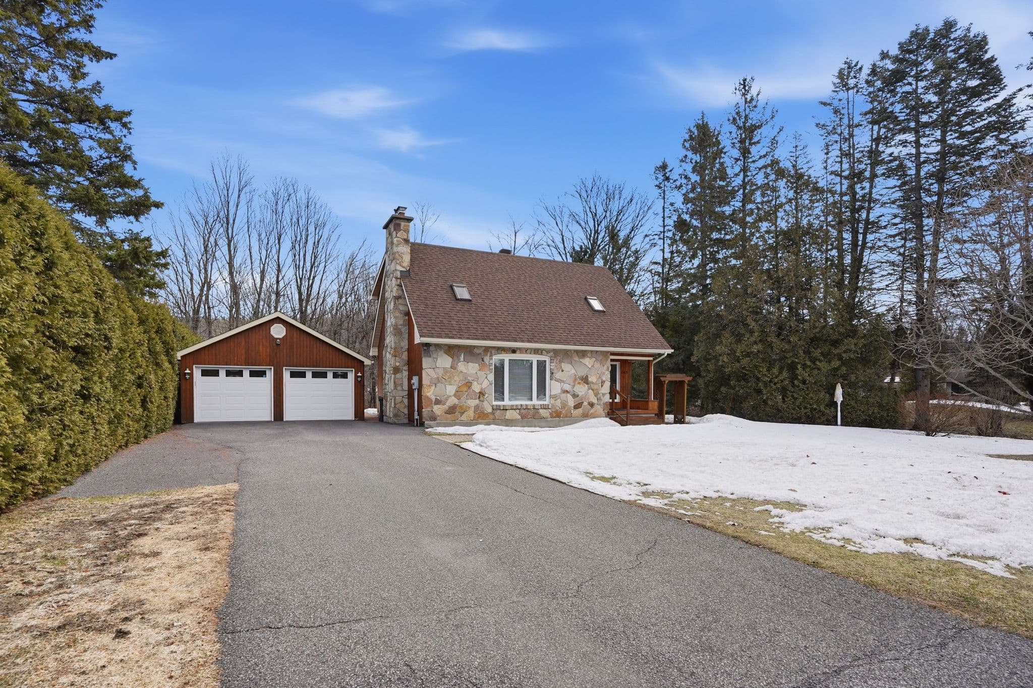 1165 Golf Road, East Hawkesbury, ON K6A 2R2