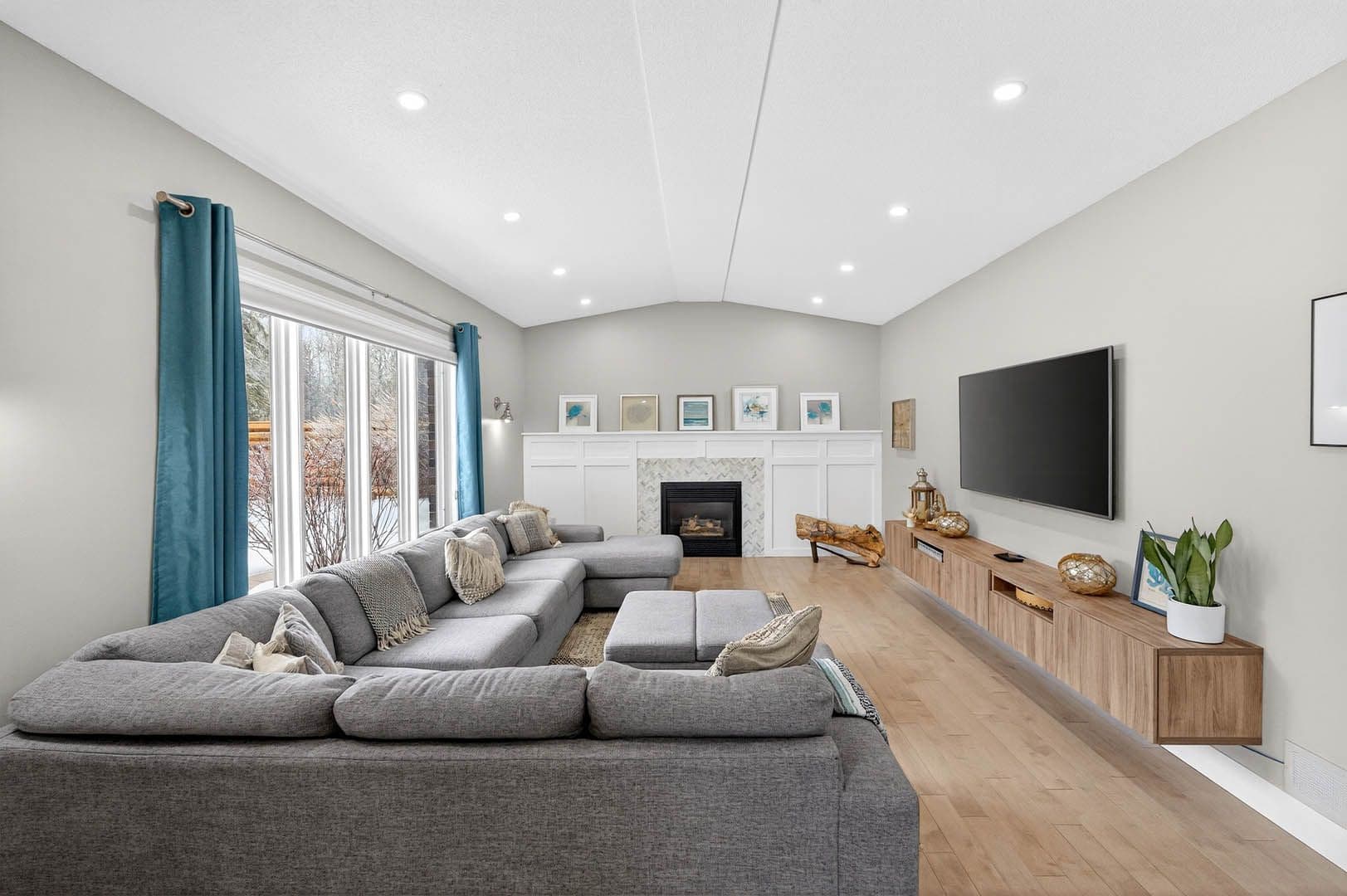 11 Elderberry Lane, Hamilton, ON L0R 1H2