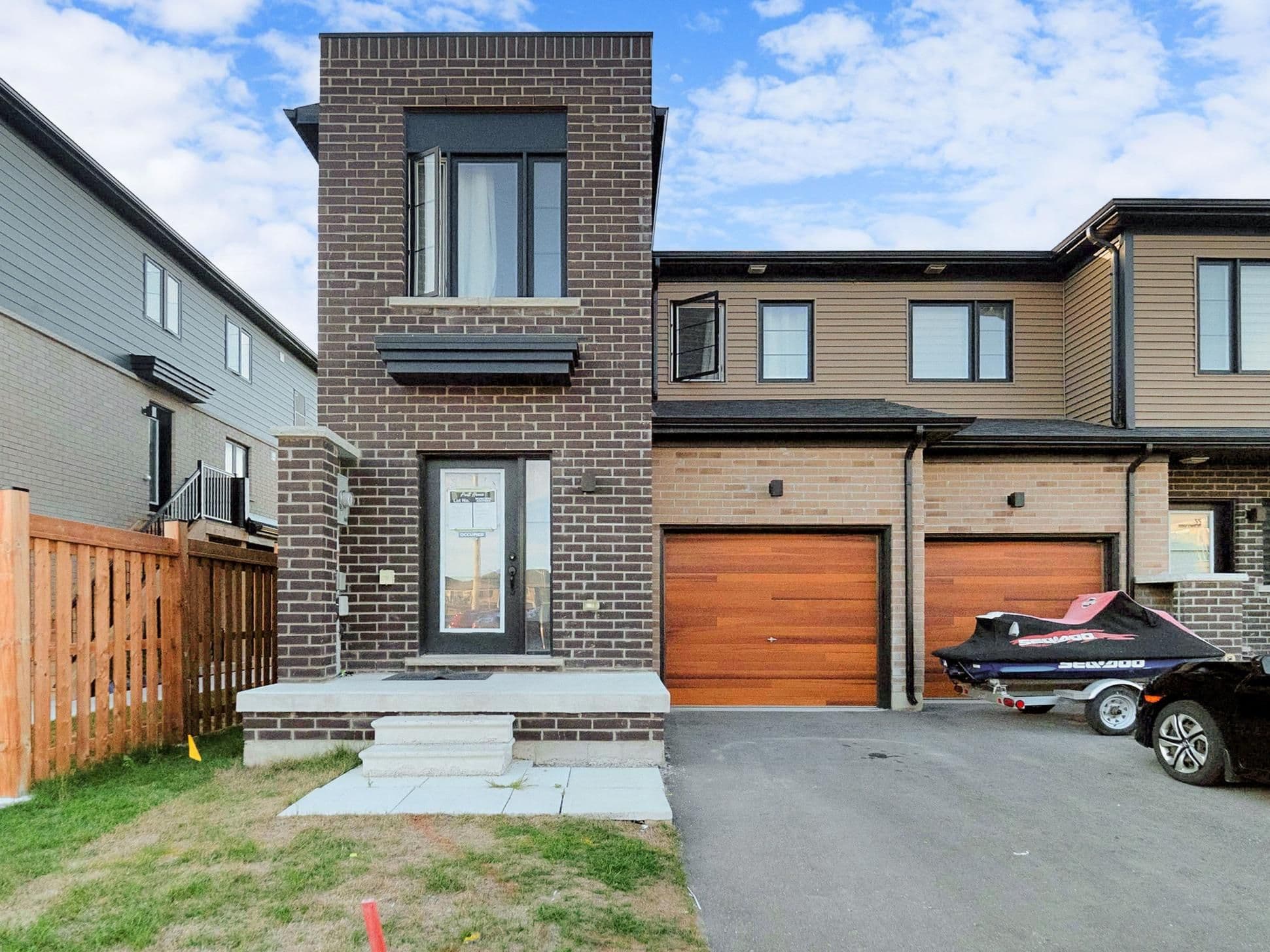 33 Pumpkin Corner Crescent, Barrie, ON L9J 0C2