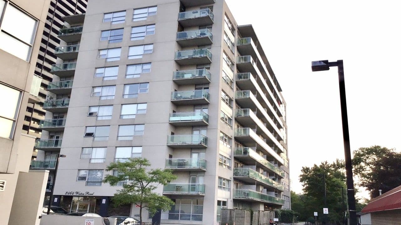 2464 Weston Road 201, Toronto W04, ON M9N 0A2